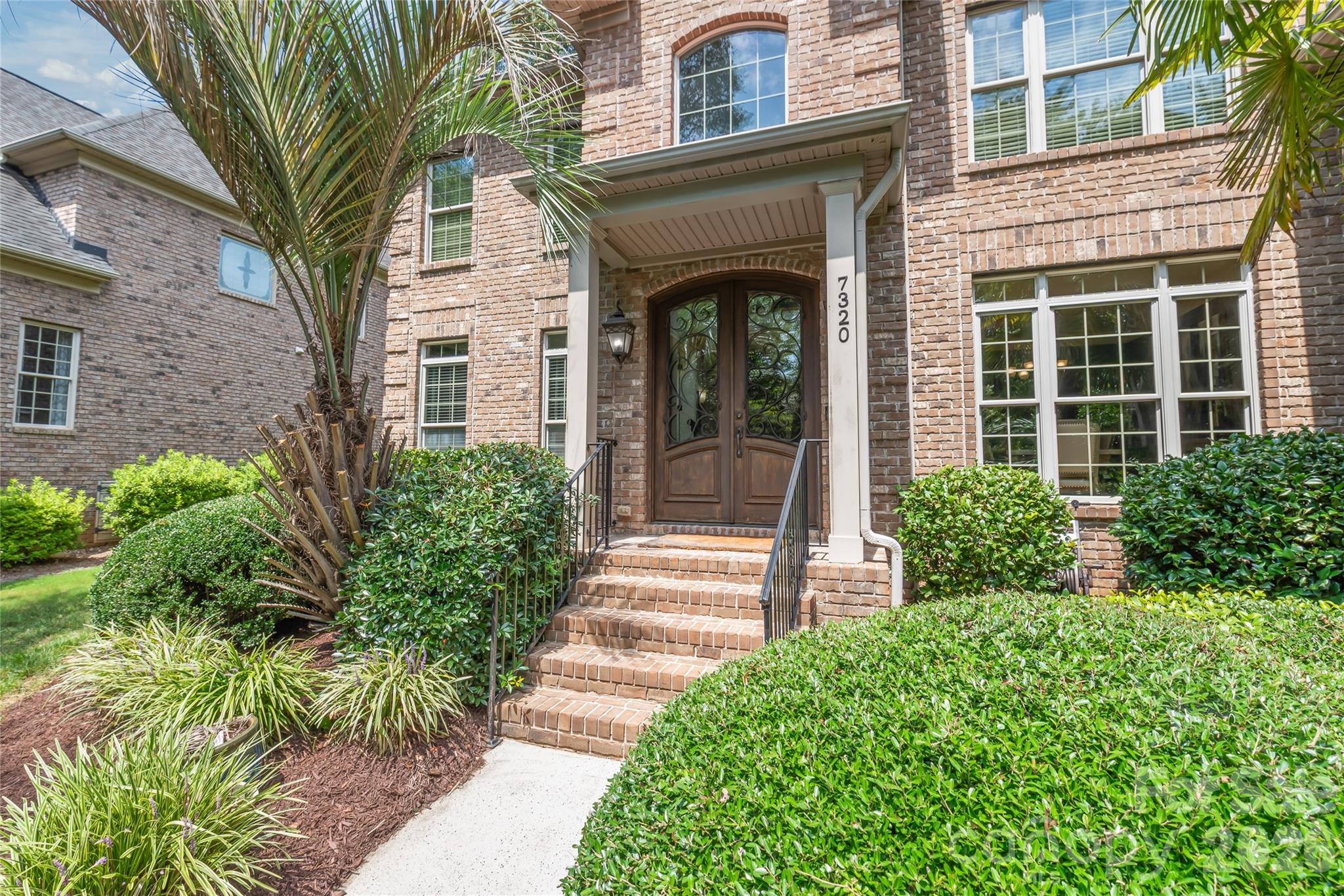 7320 Summerlin Place — Charlotte
