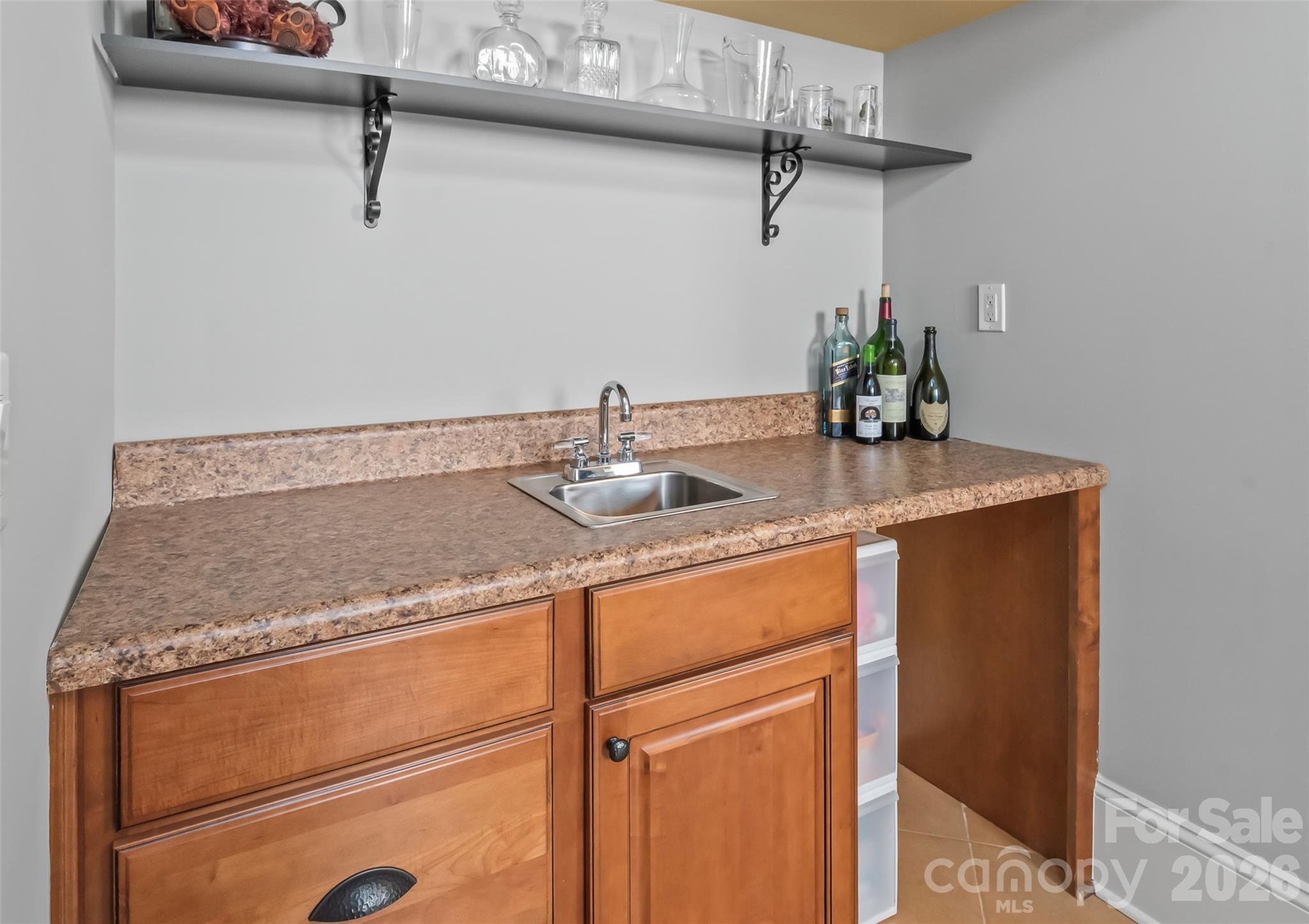 7320 Summerlin Place — Charlotte