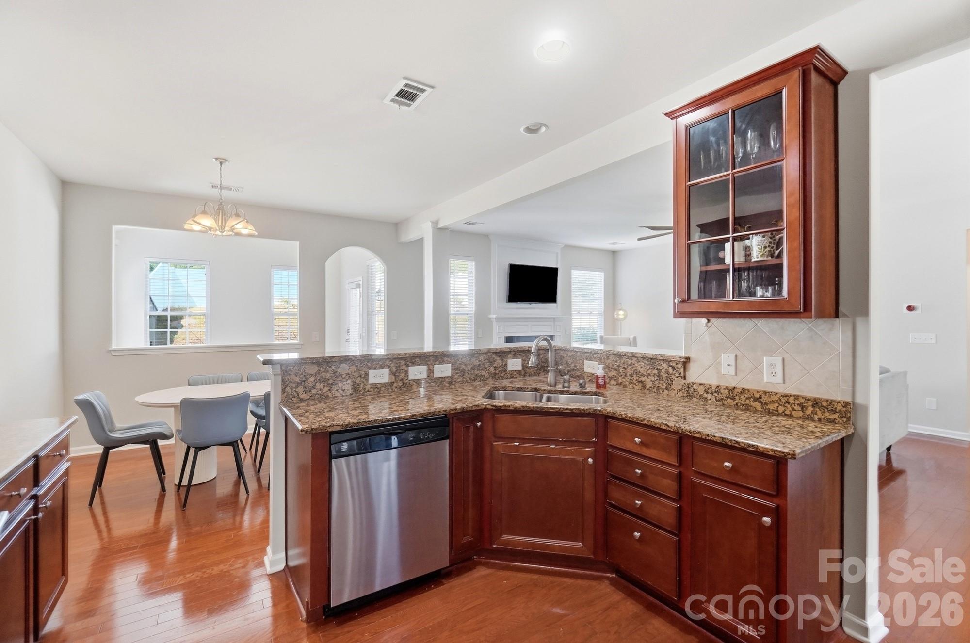 324 Minitree Lane — Charlotte