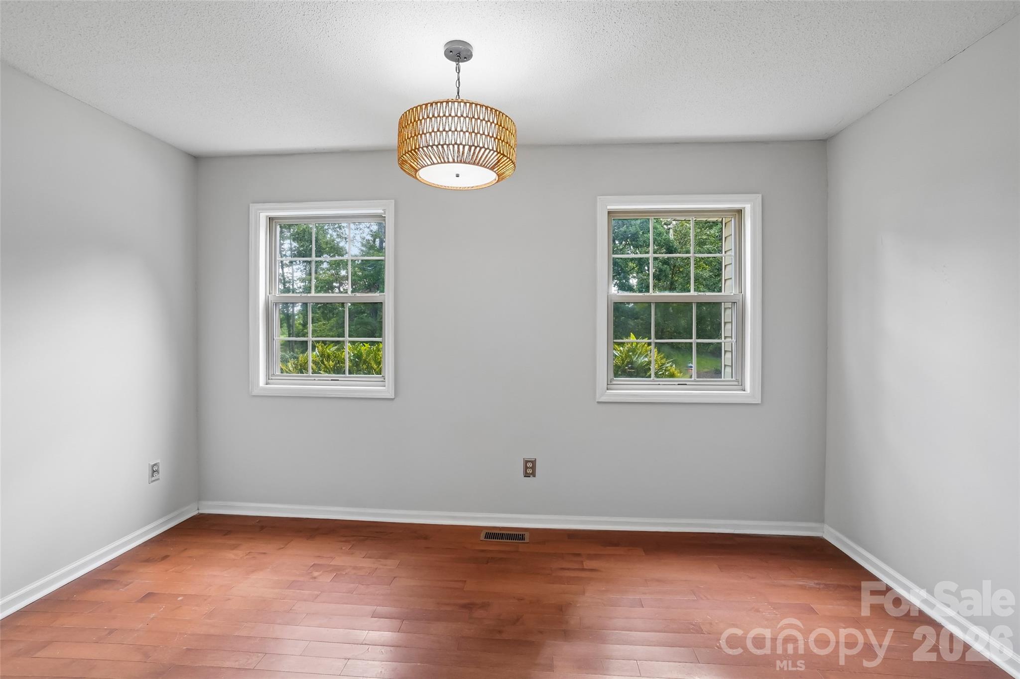 506 Fox Hollow Lane — Mills River