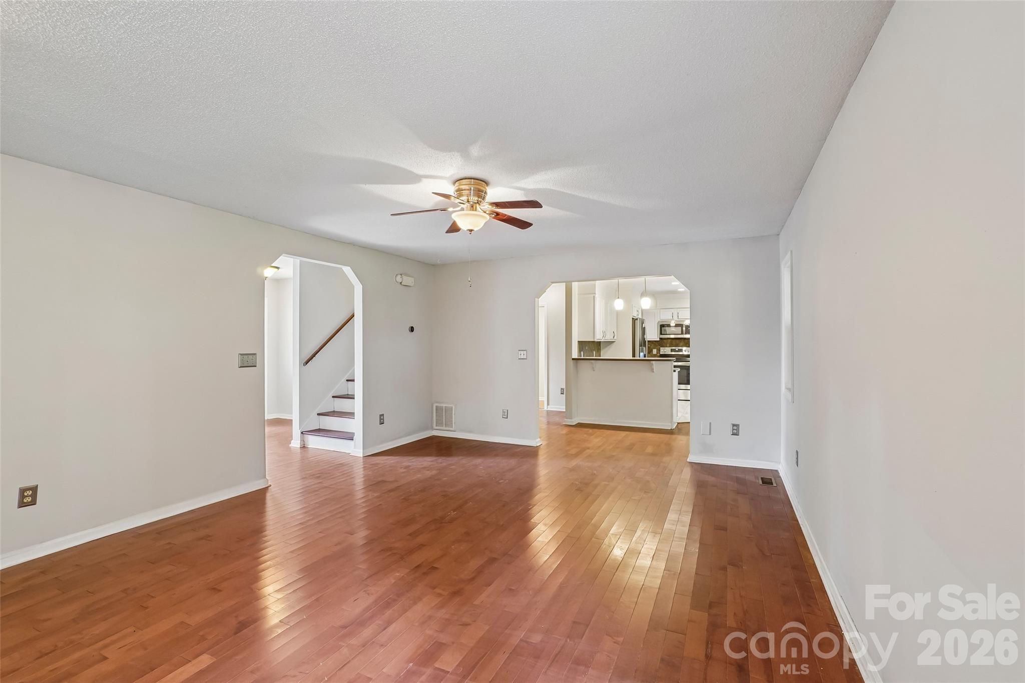 506 Fox Hollow Lane — Mills River