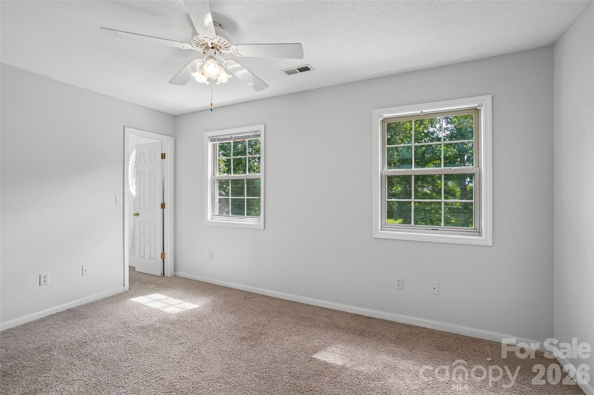 506 Fox Hollow Lane — Mills River