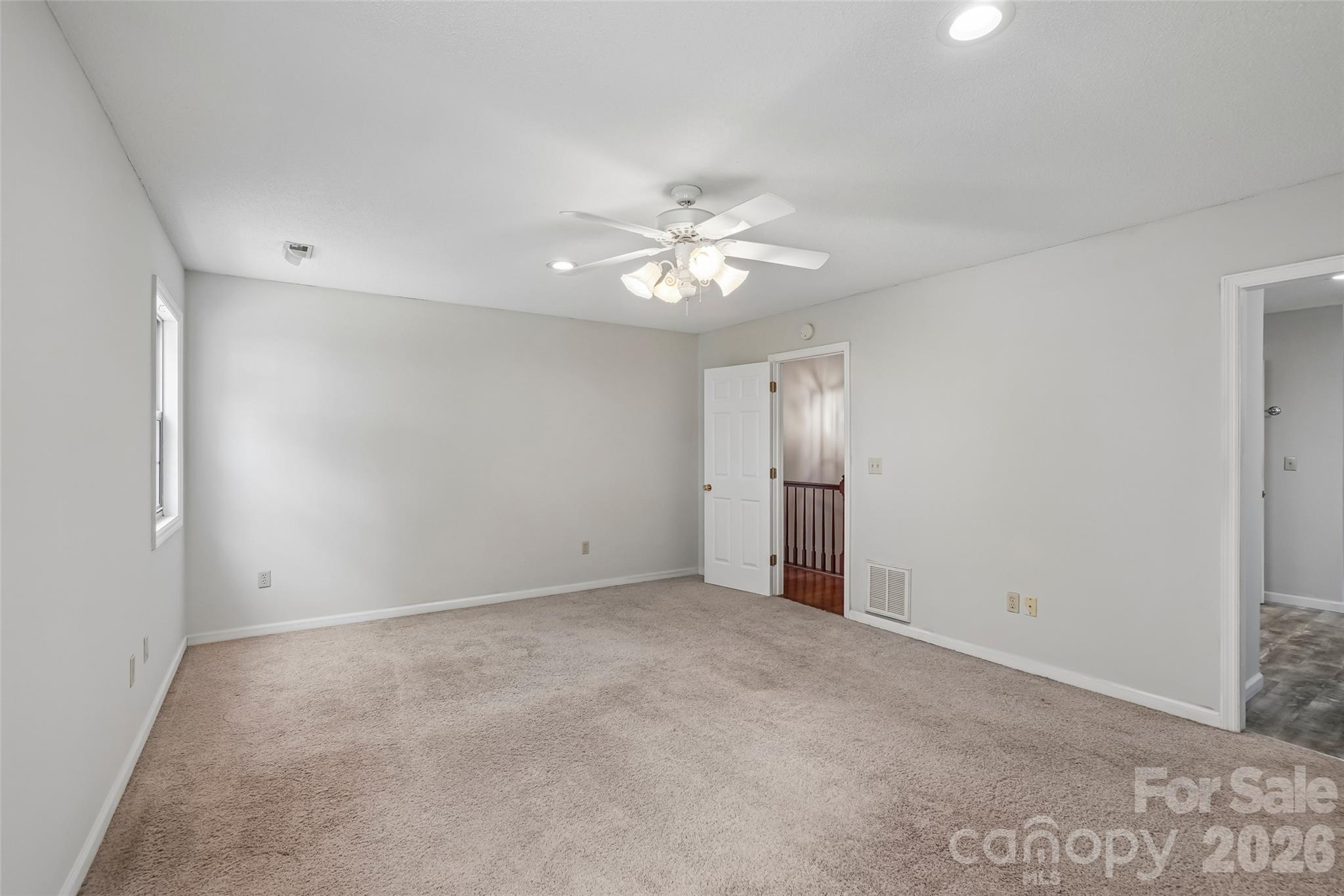 506 Fox Hollow Lane — Mills River