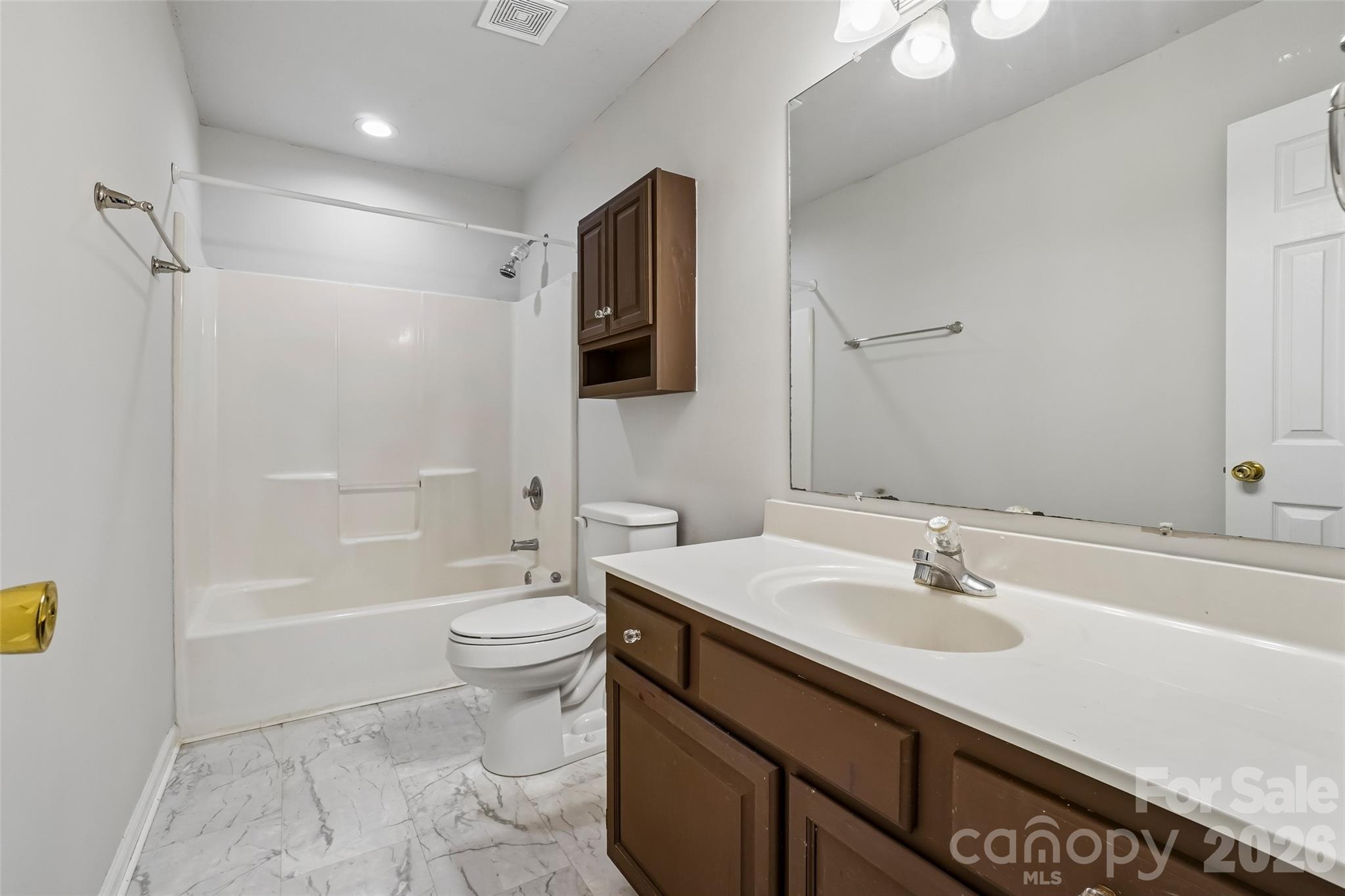 506 Fox Hollow Lane — Mills River