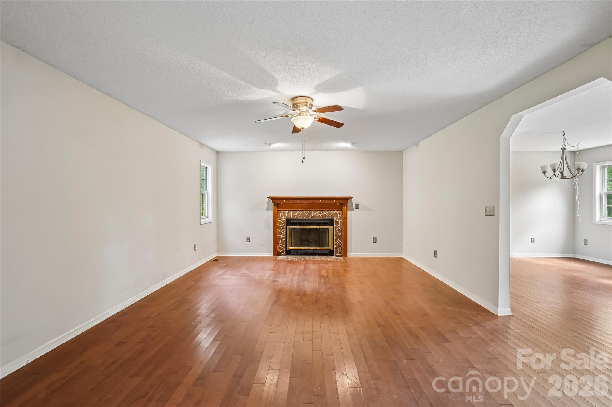 506 Fox Hollow Lane — Mills River
