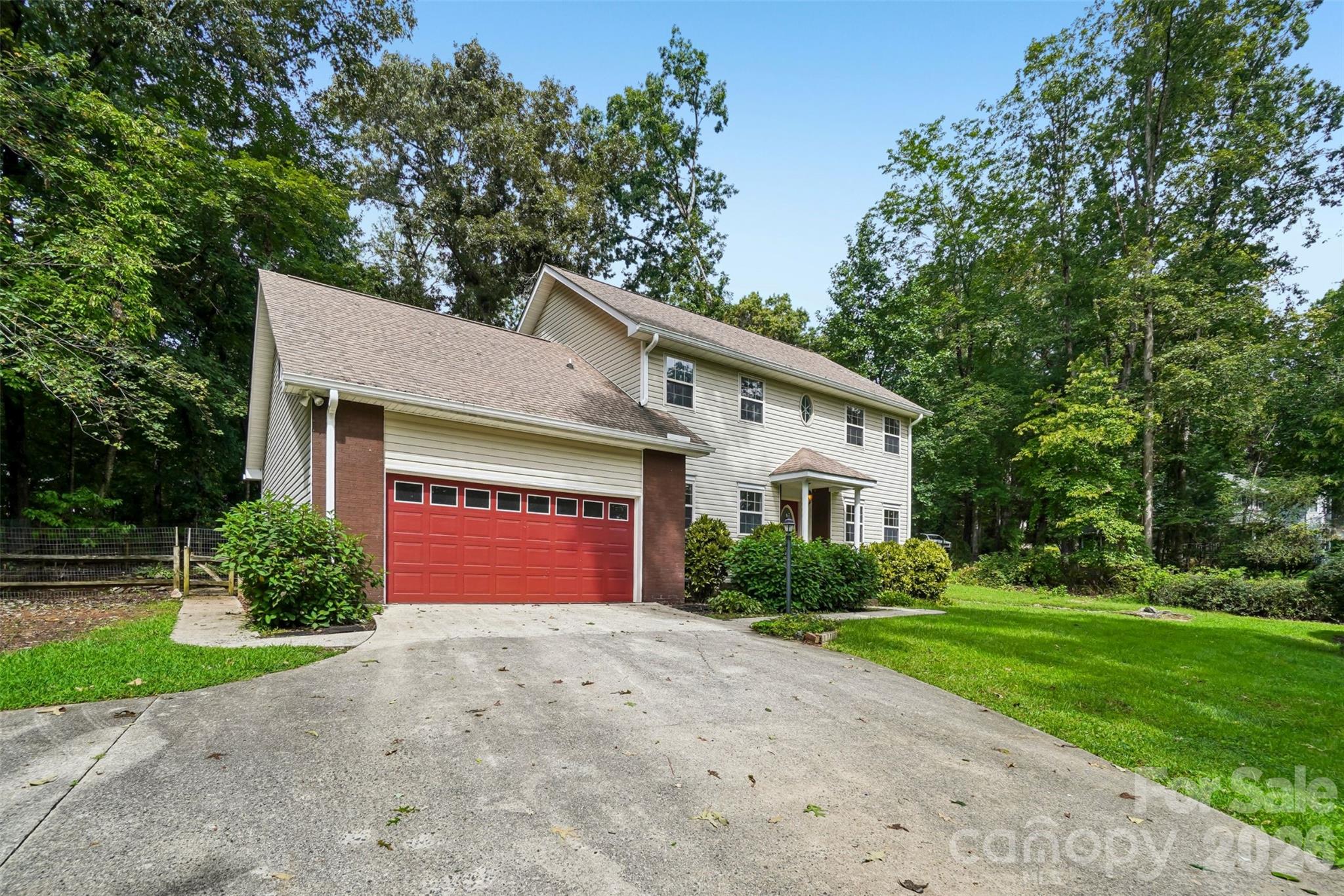 506 Fox Hollow Lane — Mills River