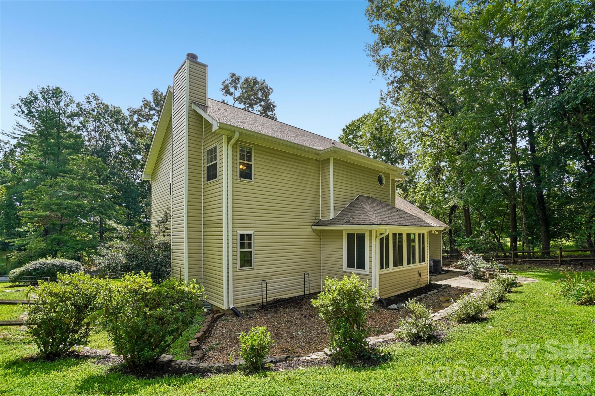 506 Fox Hollow Lane — Mills River
