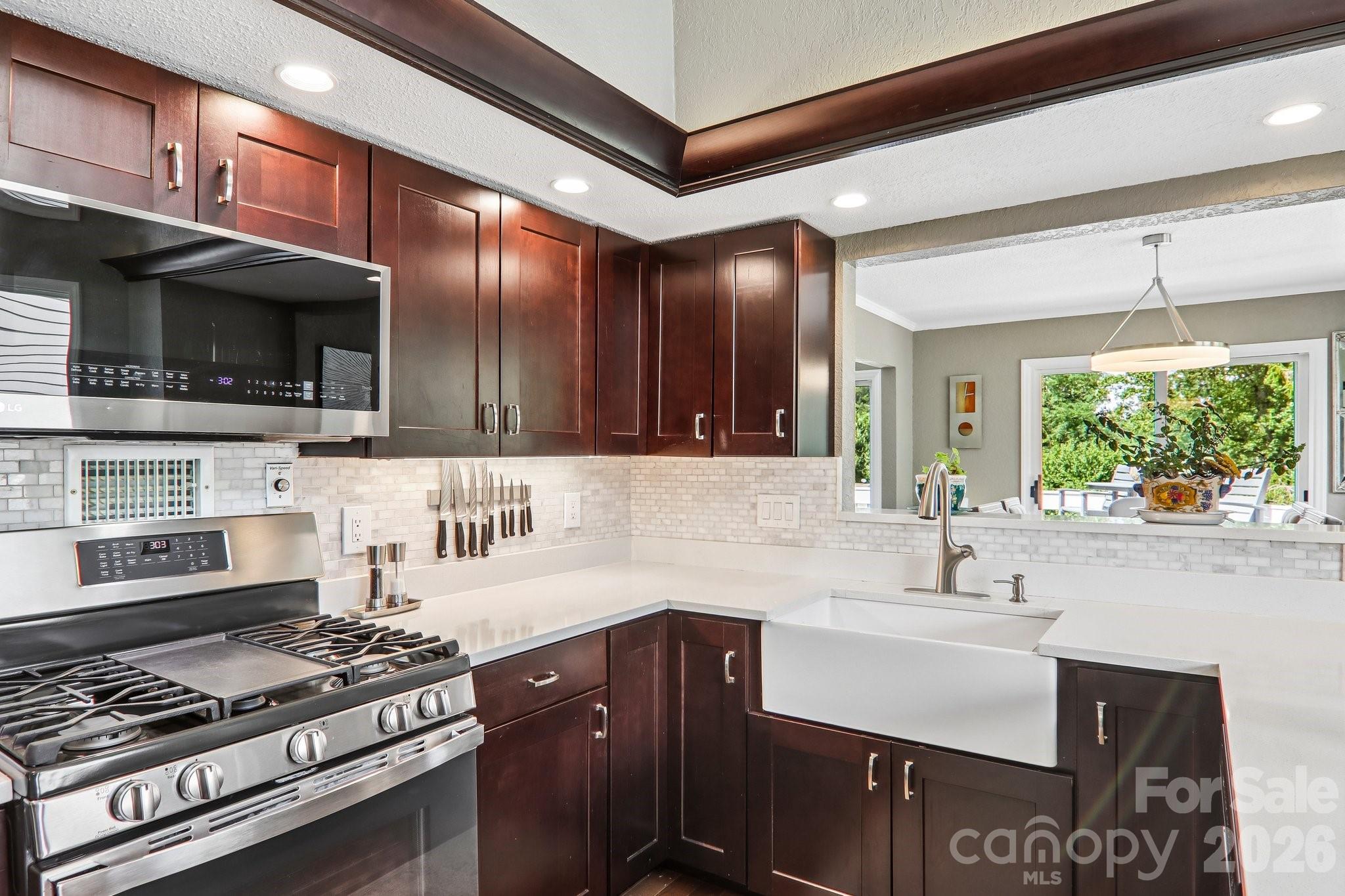 146 Overlook Drive — Flat Rock