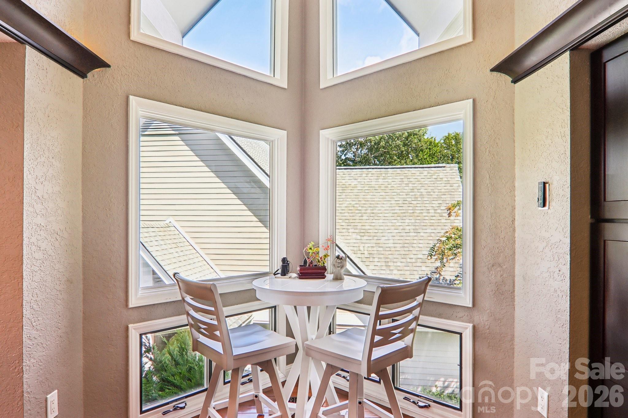 146 Overlook Drive — Flat Rock
