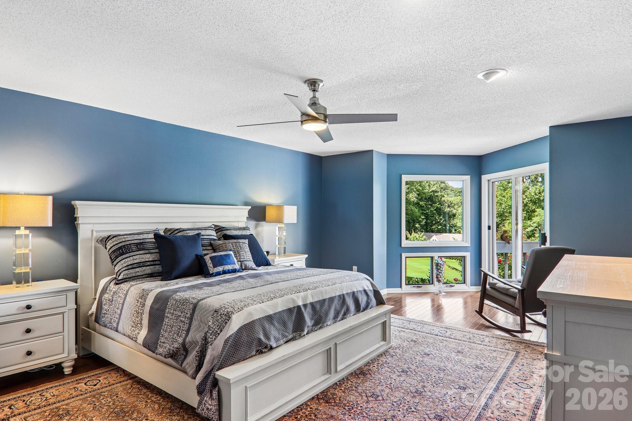 146 Overlook Drive — Flat Rock