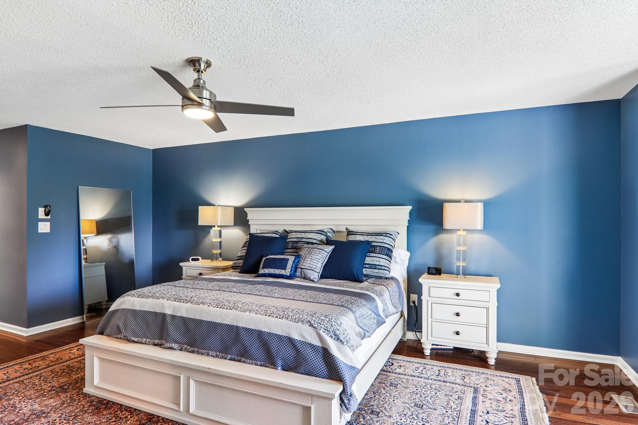 146 Overlook Drive — Flat Rock