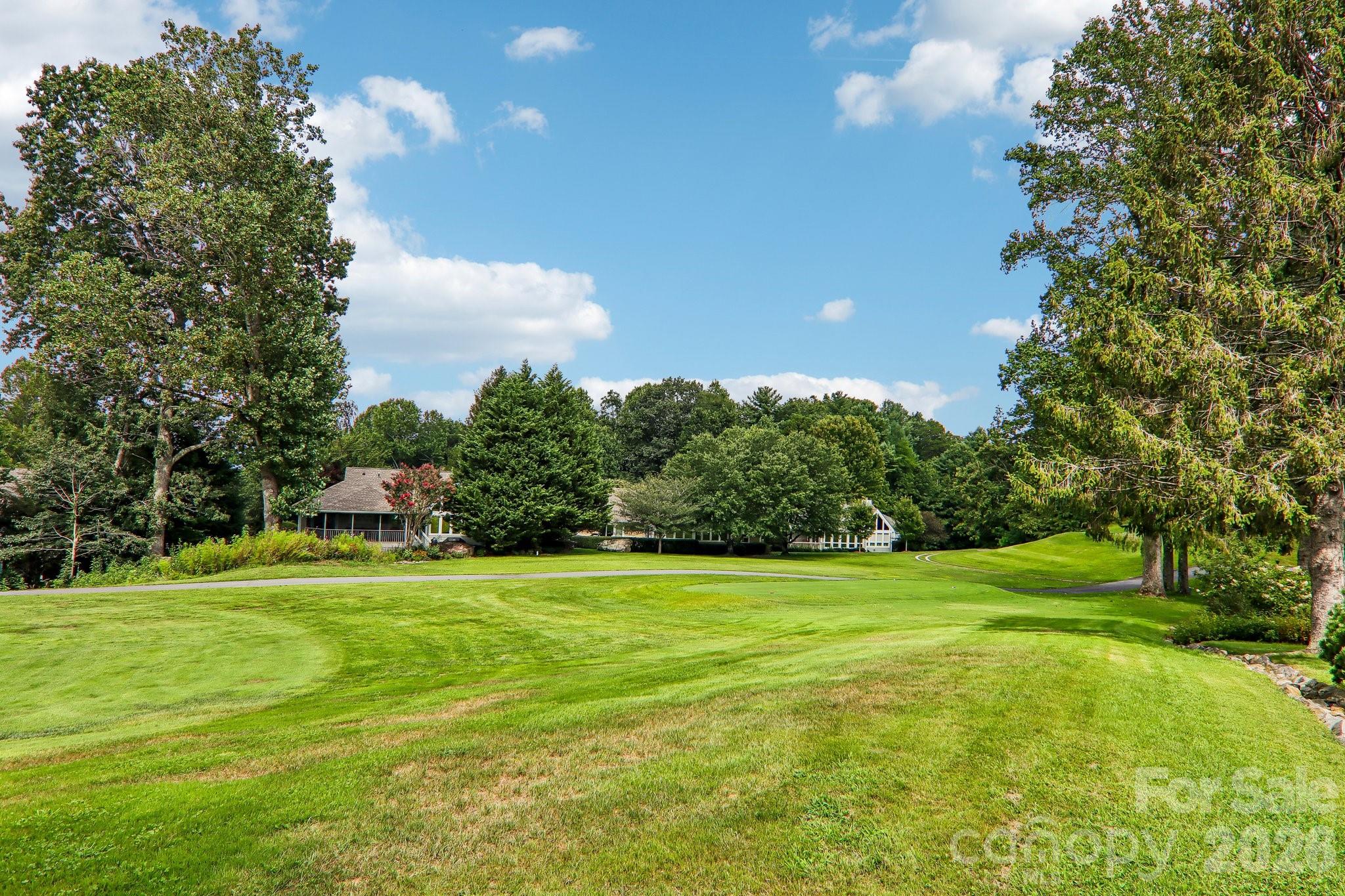 146 Overlook Drive — Flat Rock
