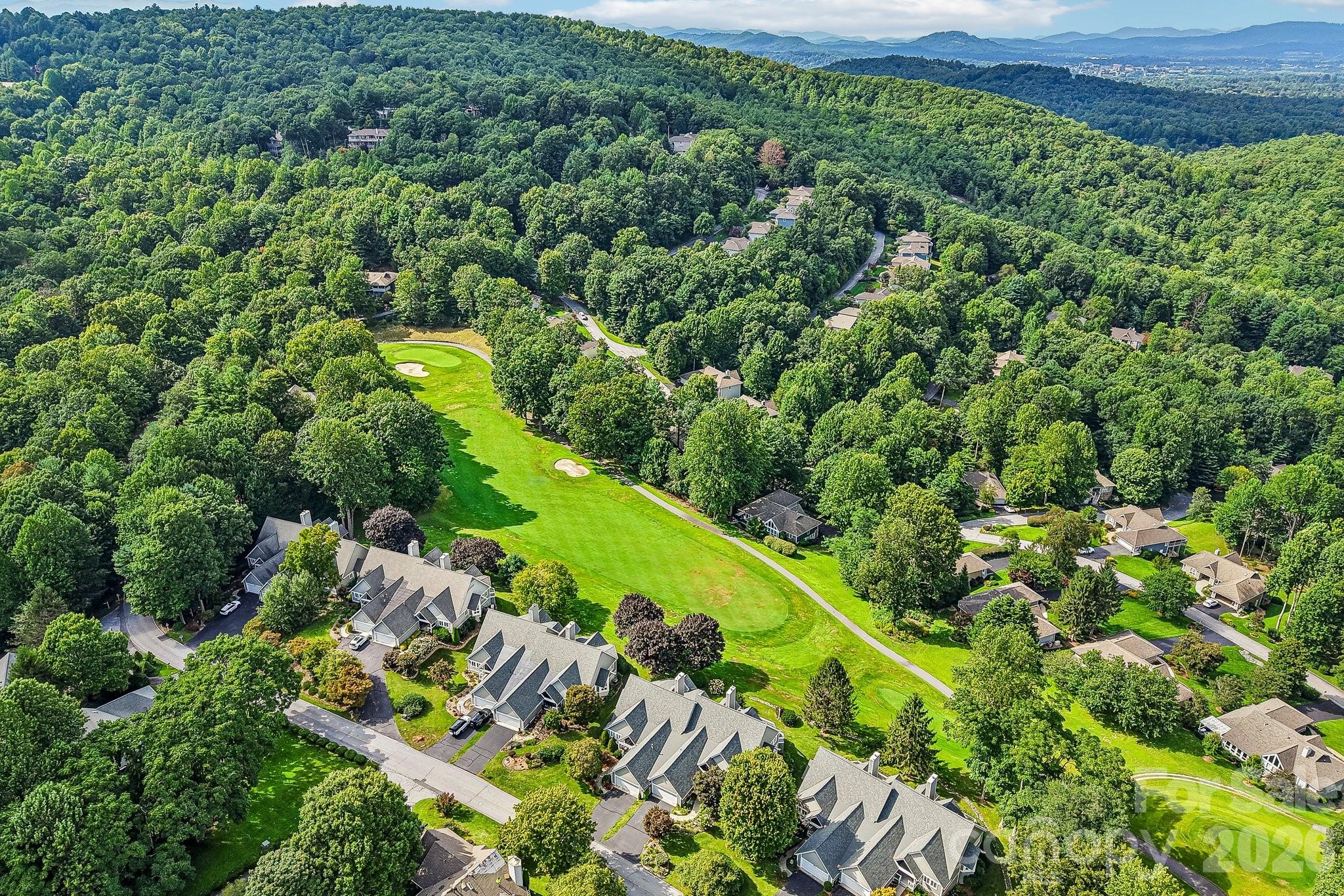 146 Overlook Drive — Flat Rock