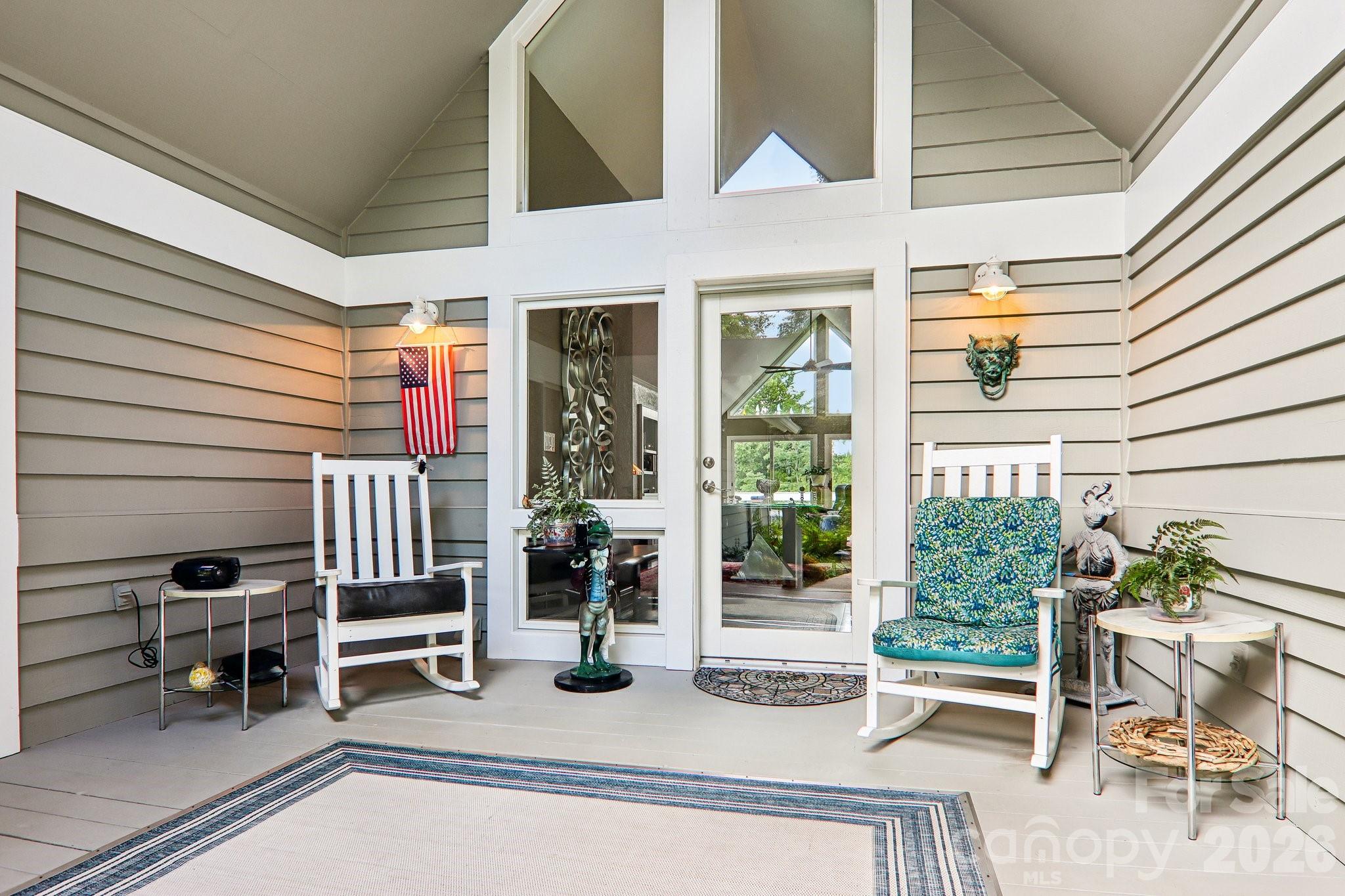 146 Overlook Drive — Flat Rock