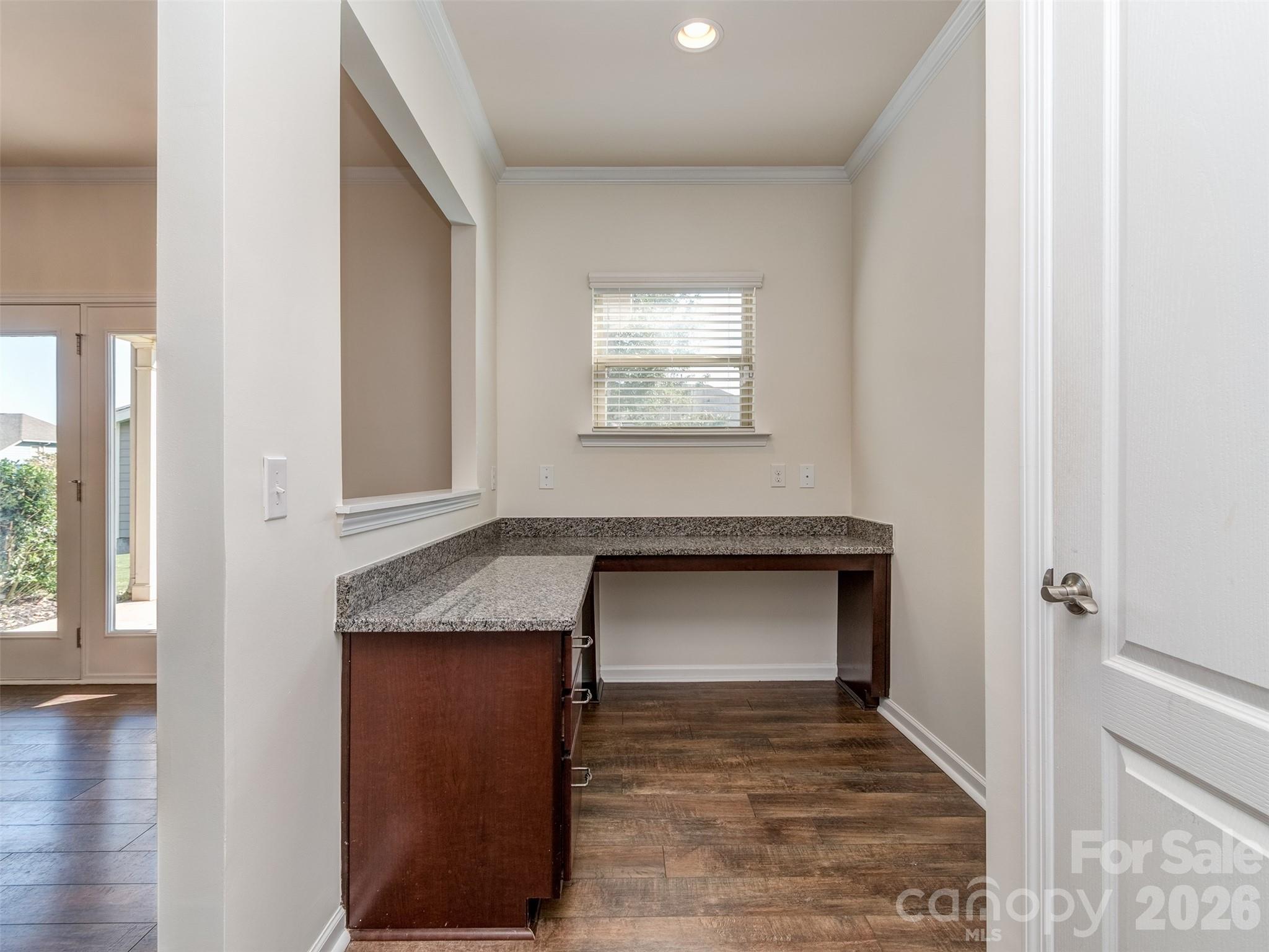 10433 Honeyfur Court — Charlotte