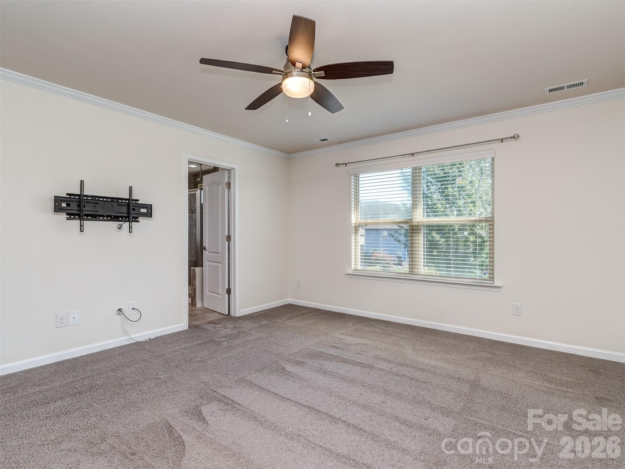 10433 Honeyfur Court — Charlotte