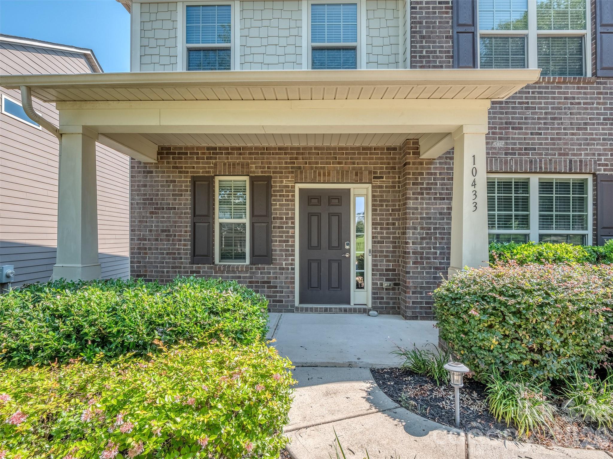 10433 Honeyfur Court — Charlotte