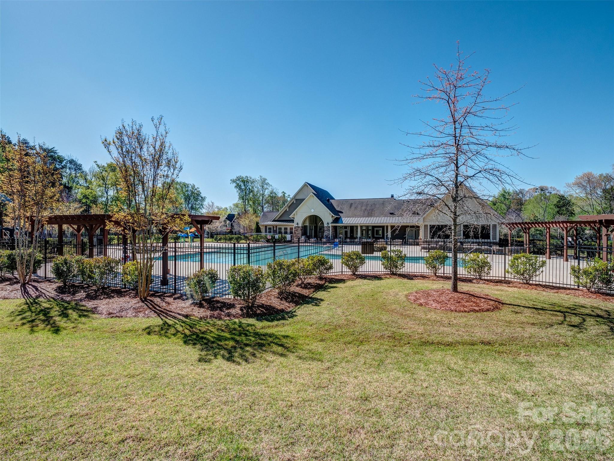 10433 Honeyfur Court — Charlotte