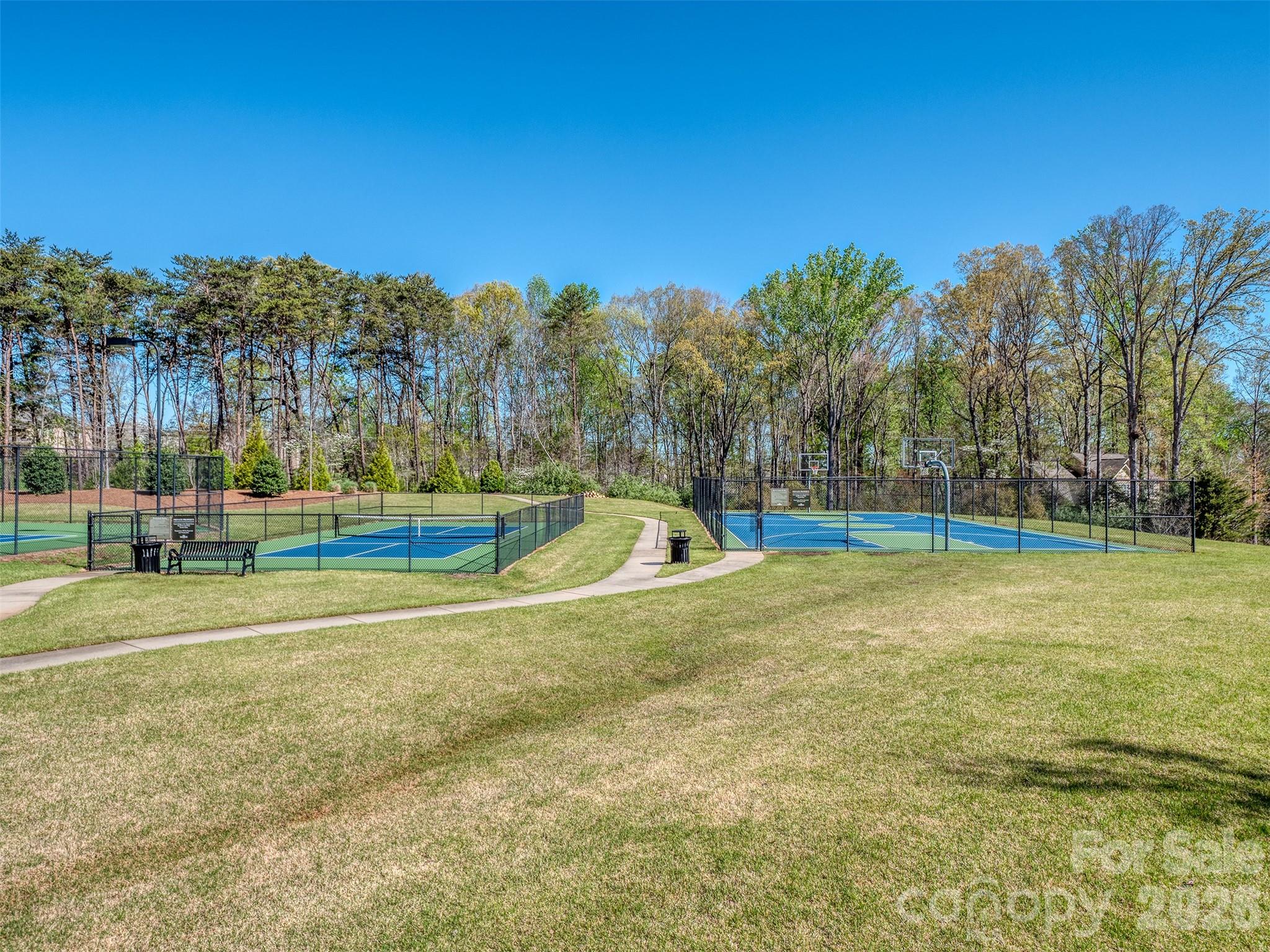 10433 Honeyfur Court — Charlotte