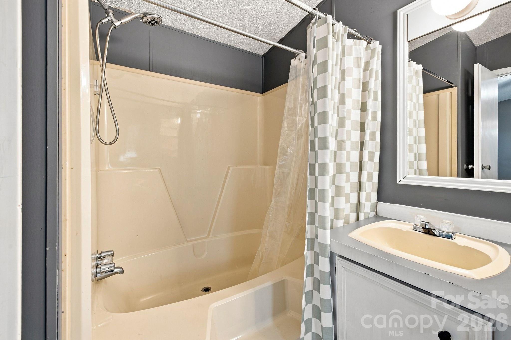 6364 George Hildebran Drive — Connelly Springs
