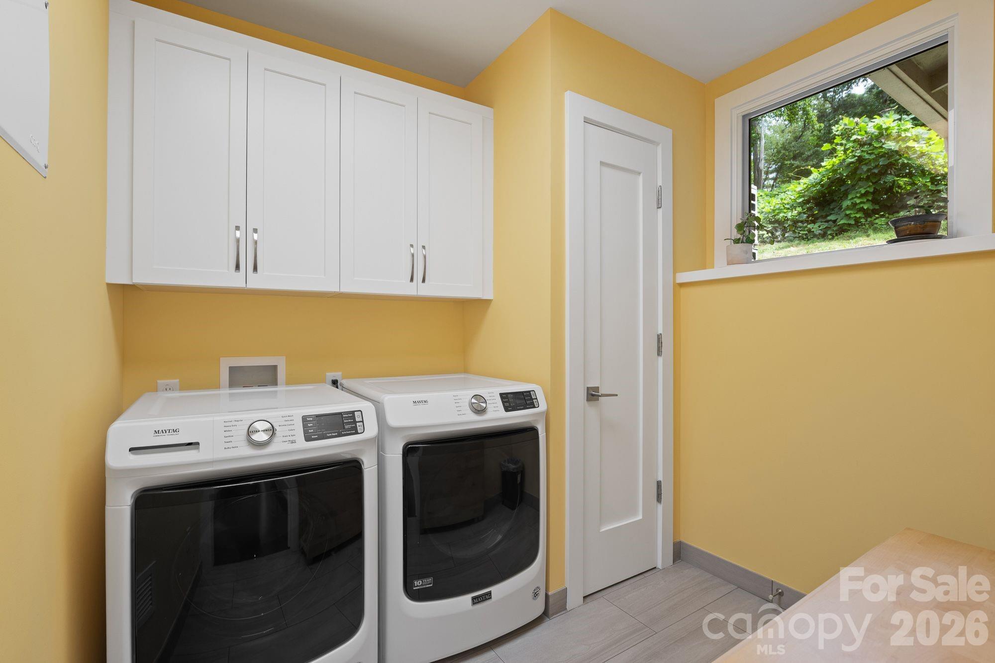 497 Kimberly Avenue — Asheville