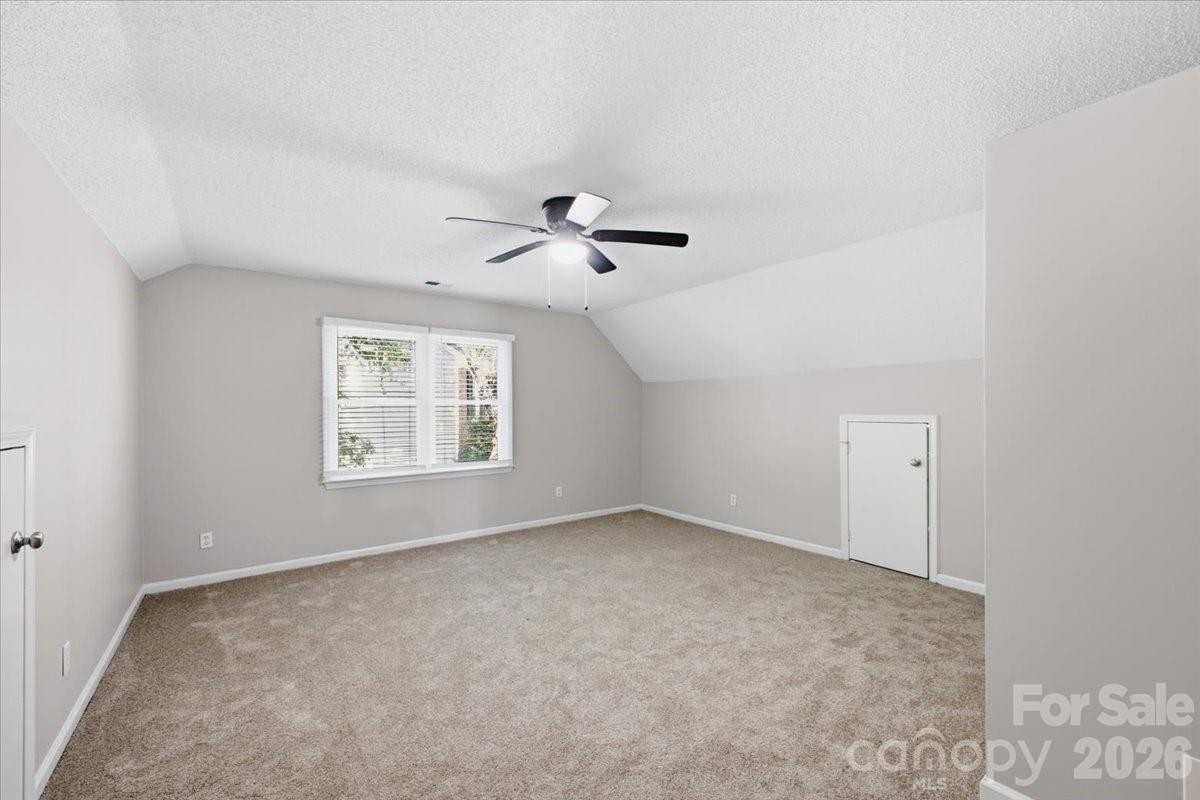 9011 Coleshire Court — Charlotte