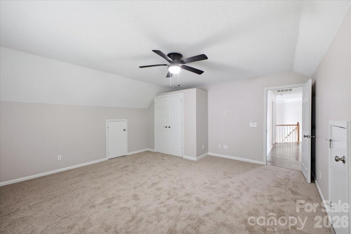 9011 Coleshire Court — Charlotte