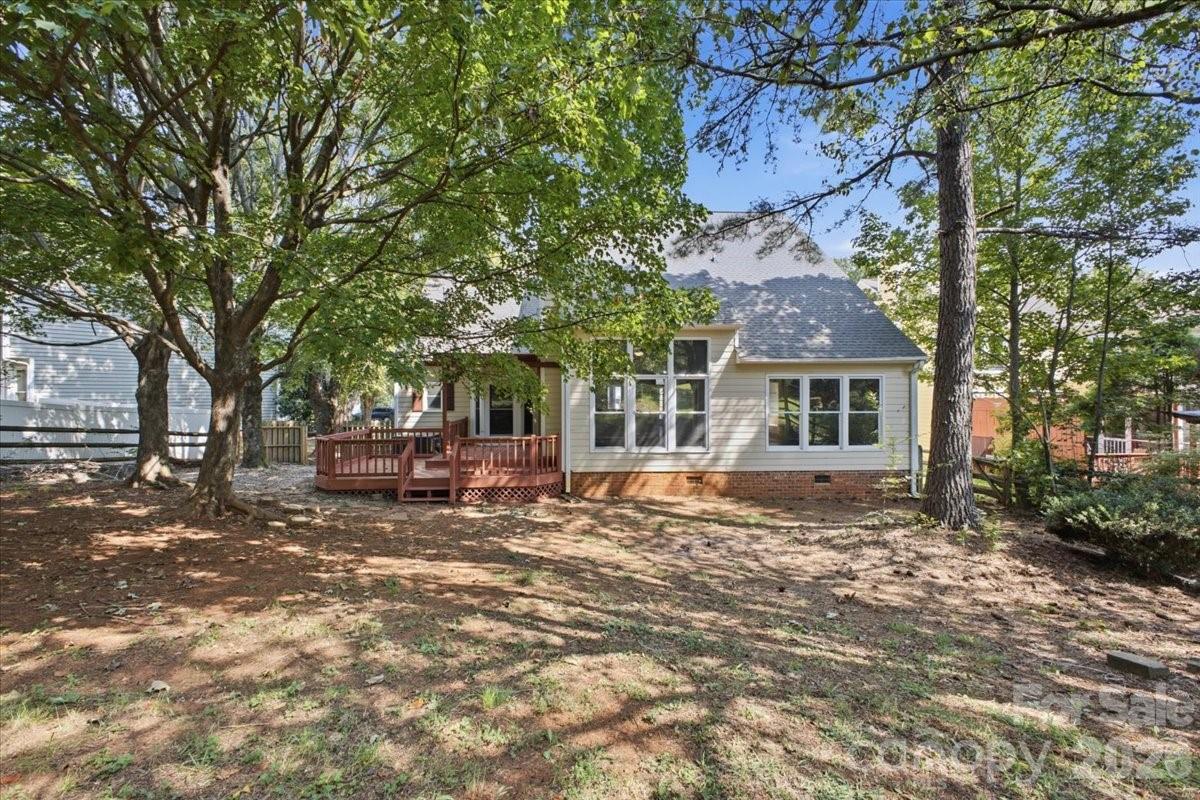 9011 Coleshire Court — Charlotte