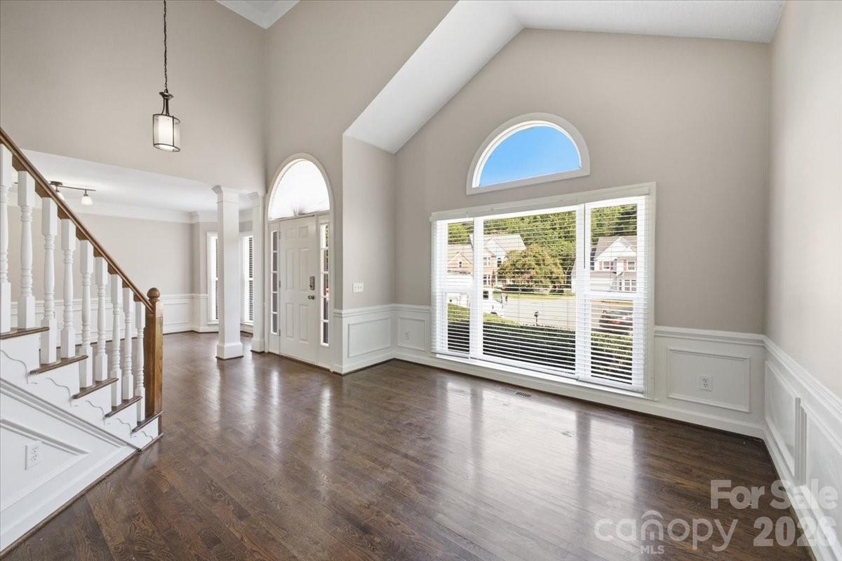 9011 Coleshire Court — Charlotte