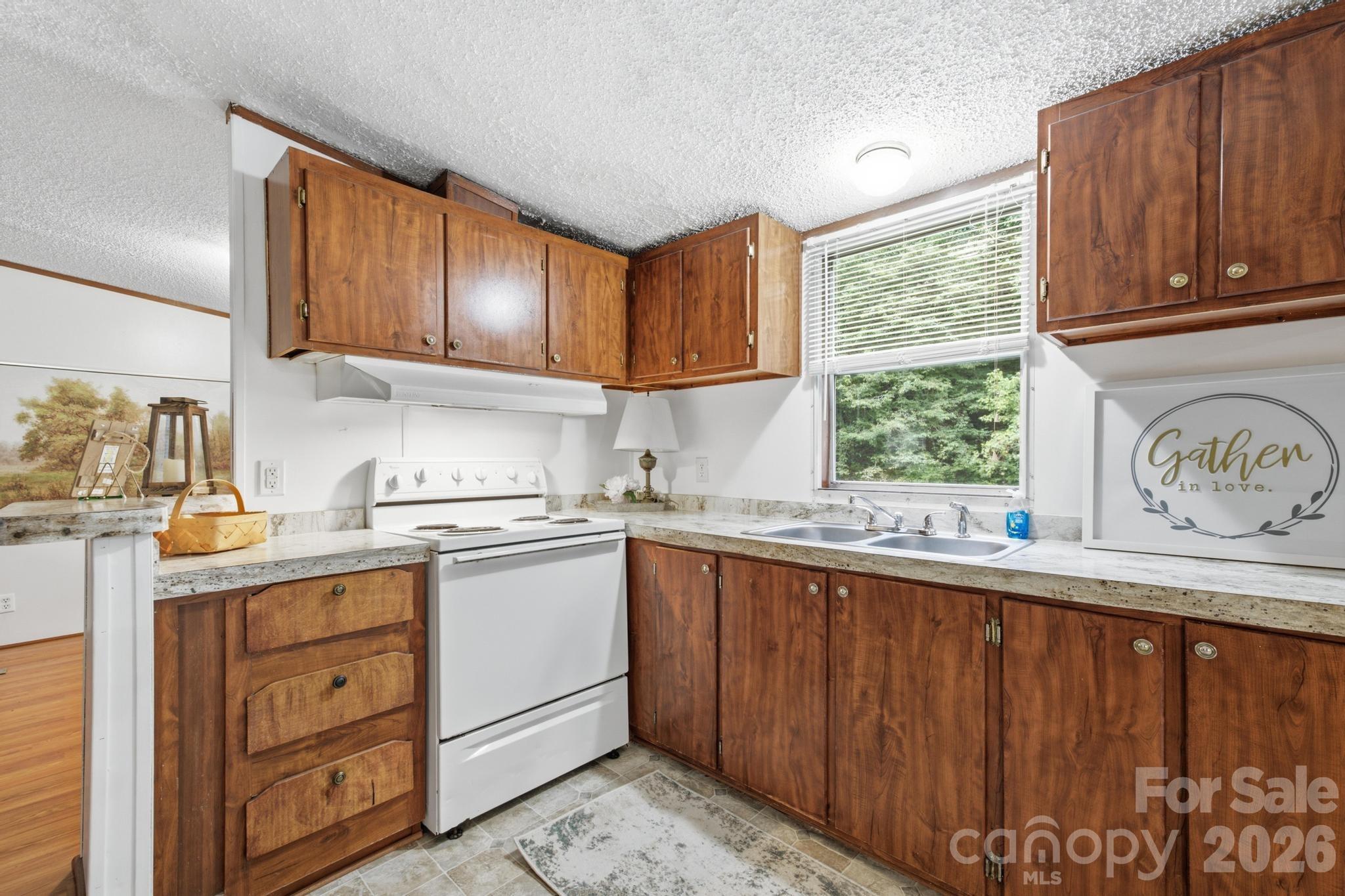 4904 HWY 90 Highway — Collettsville