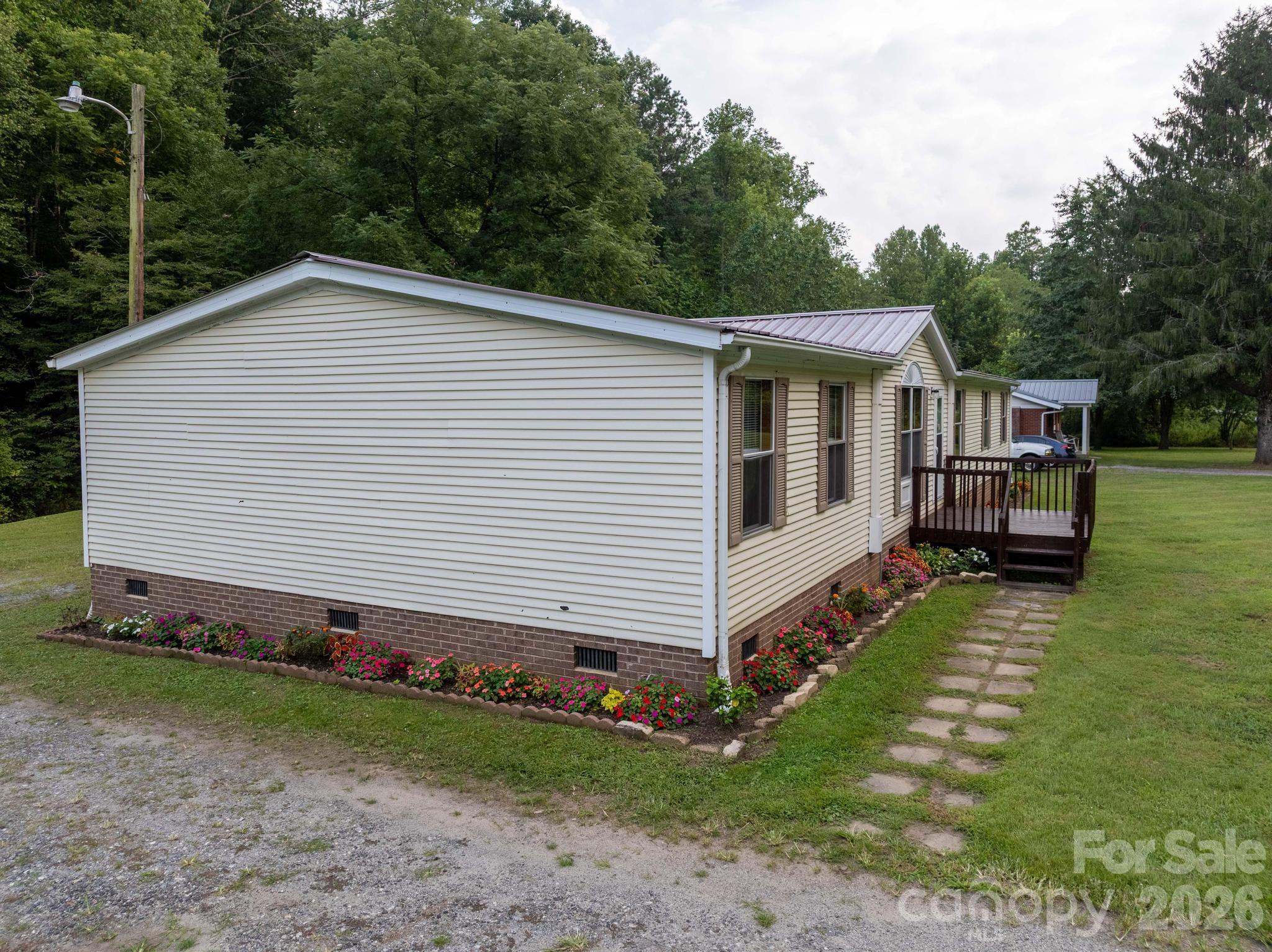 4904 HWY 90 Highway — Collettsville