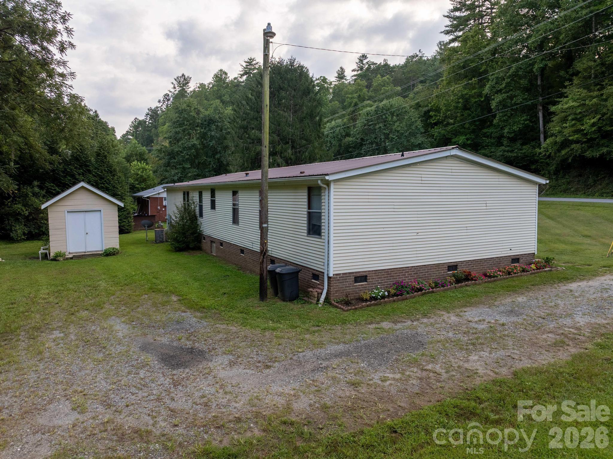 4904 HWY 90 Highway — Collettsville