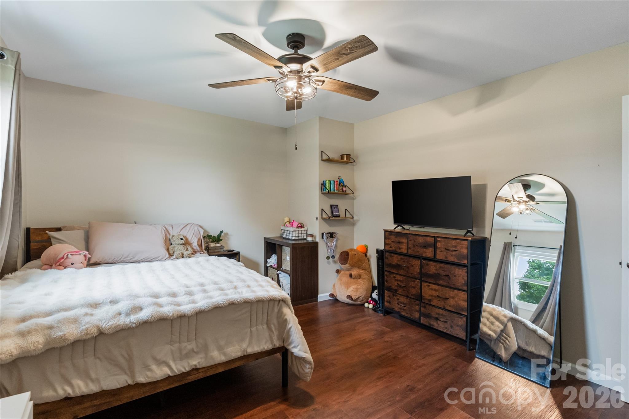 6060 Lineberger Road — Sherrills Ford