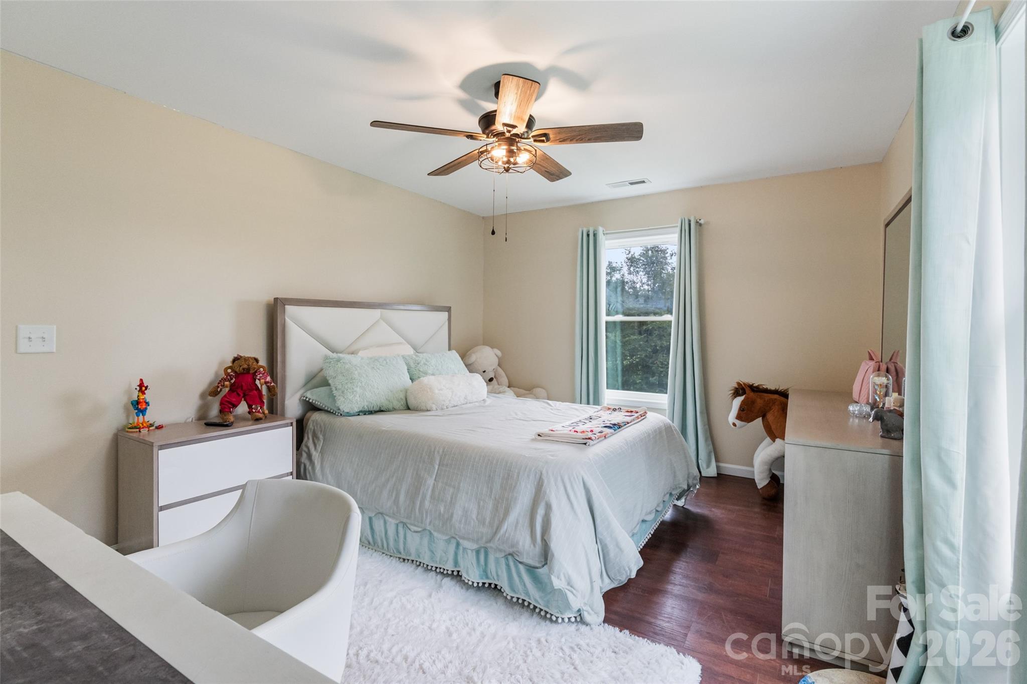 6060 Lineberger Road — Sherrills Ford