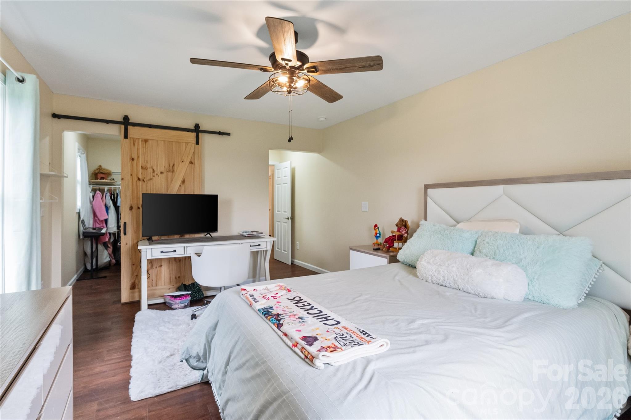 6060 Lineberger Road — Sherrills Ford