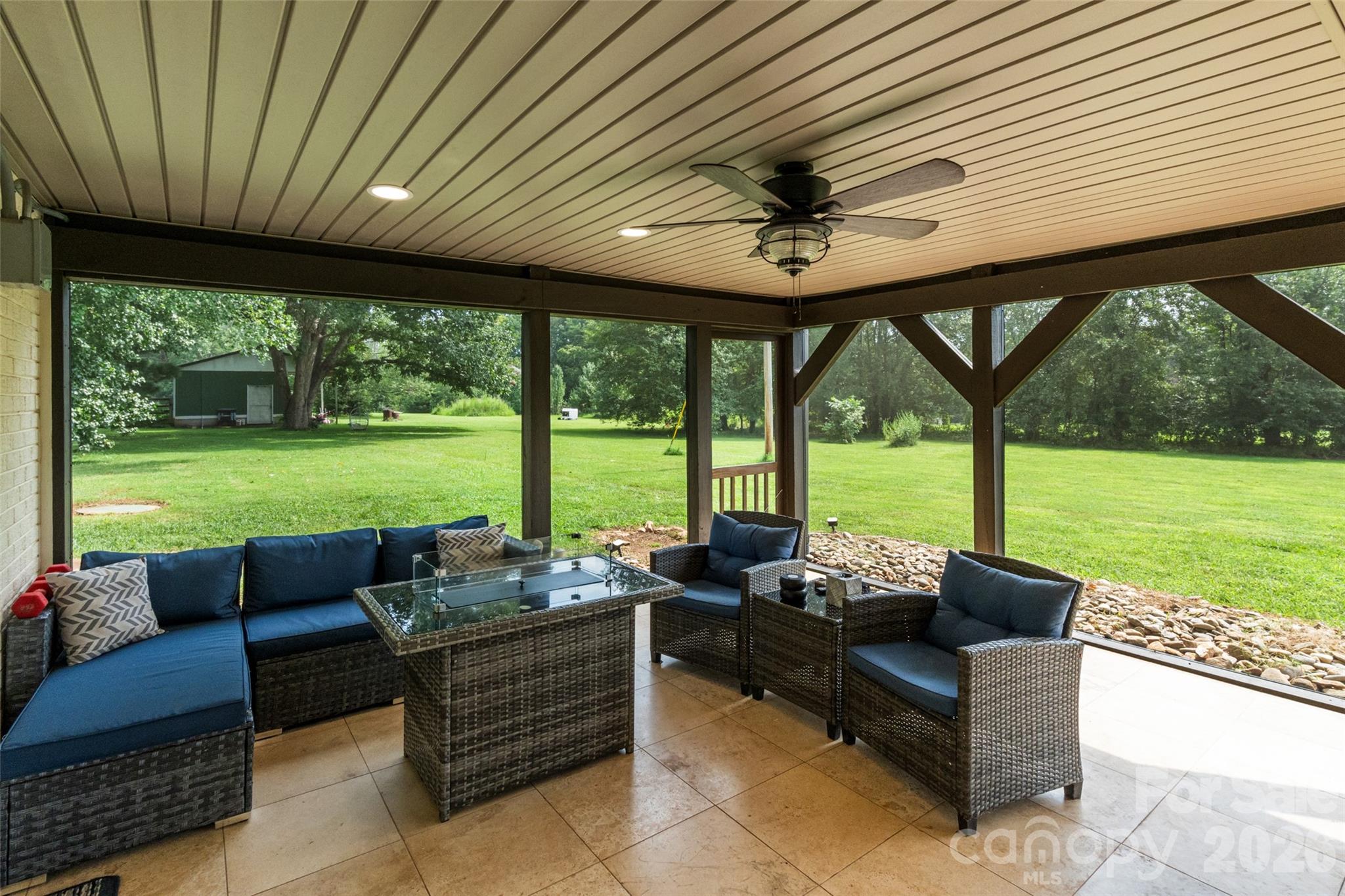 6060 Lineberger Road — Sherrills Ford