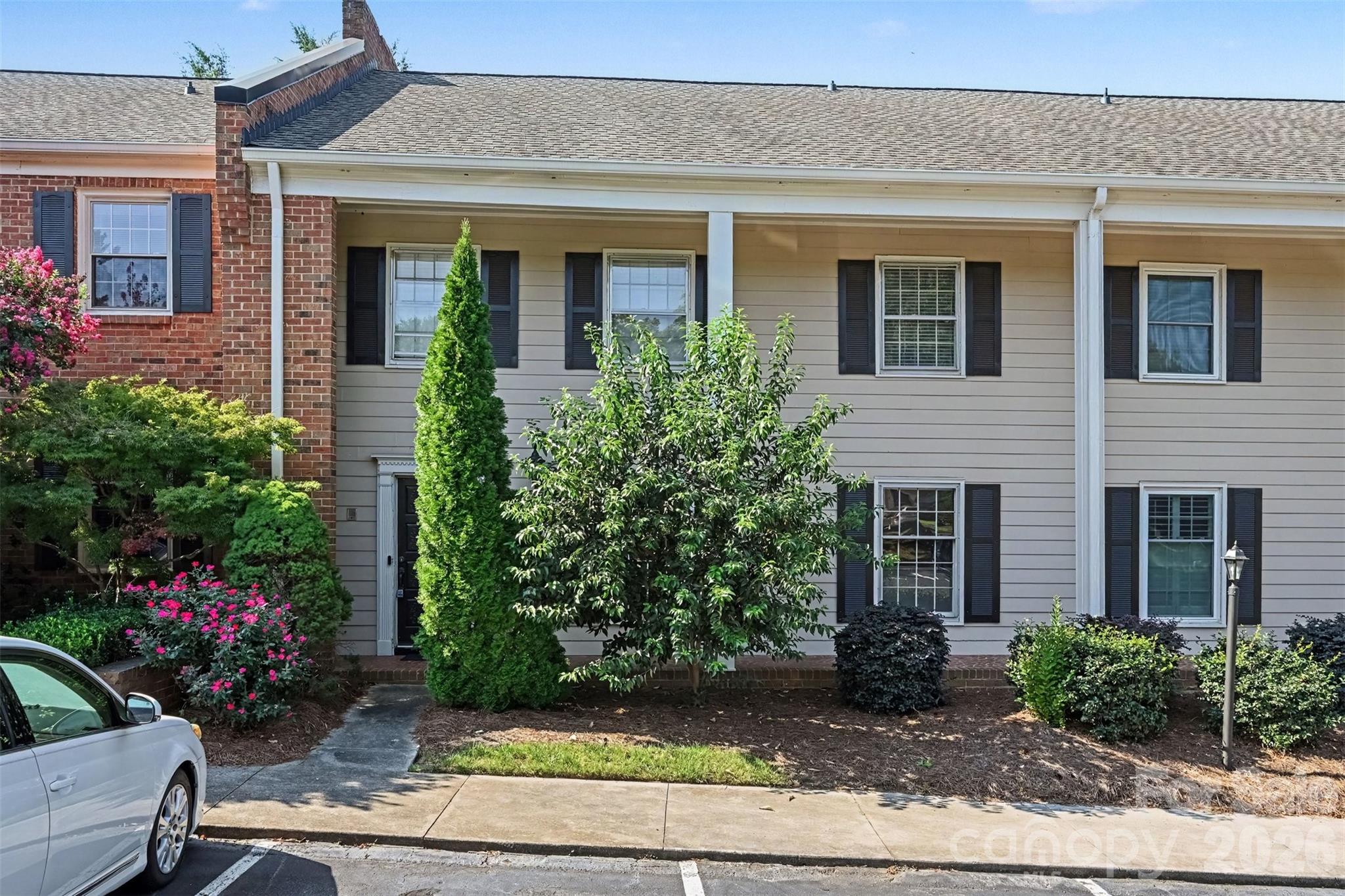 6727 Constitution Lane — Charlotte