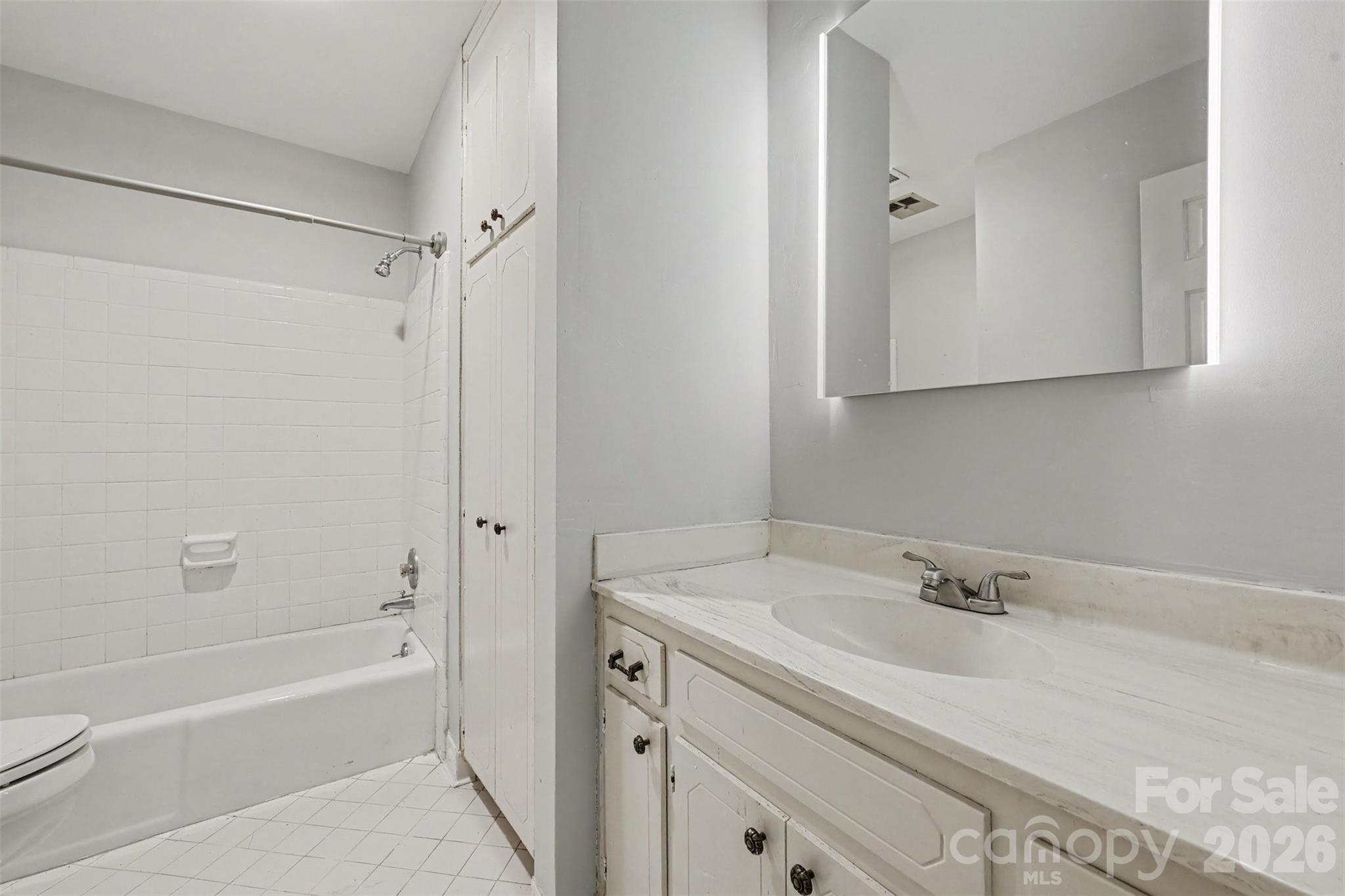 6727 Constitution Lane — Charlotte