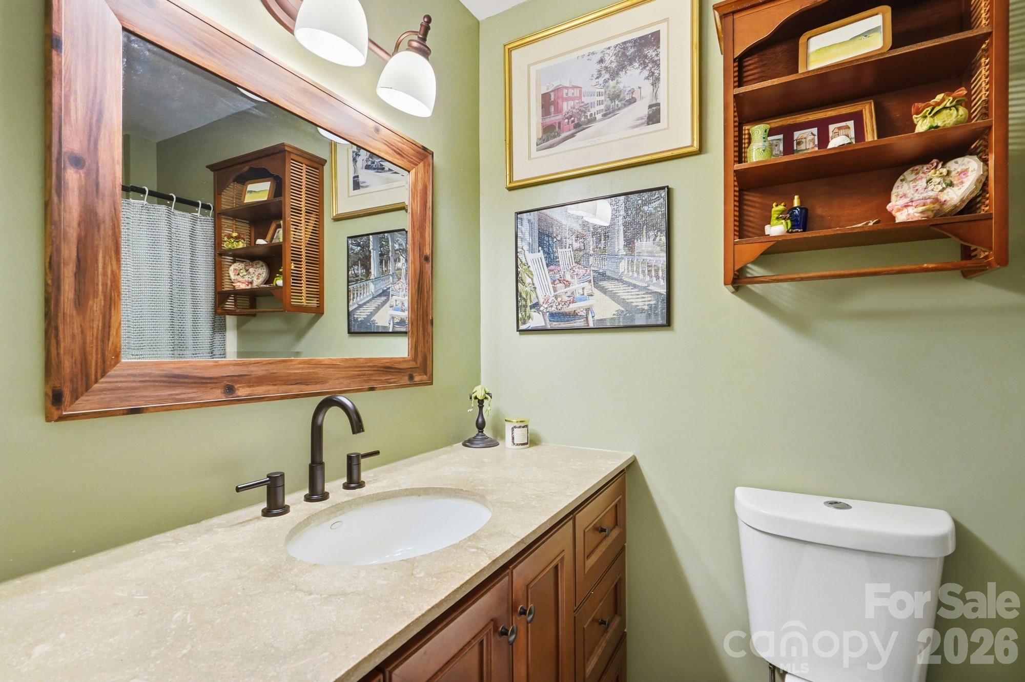 205 Airport Road — Wesley Chapel