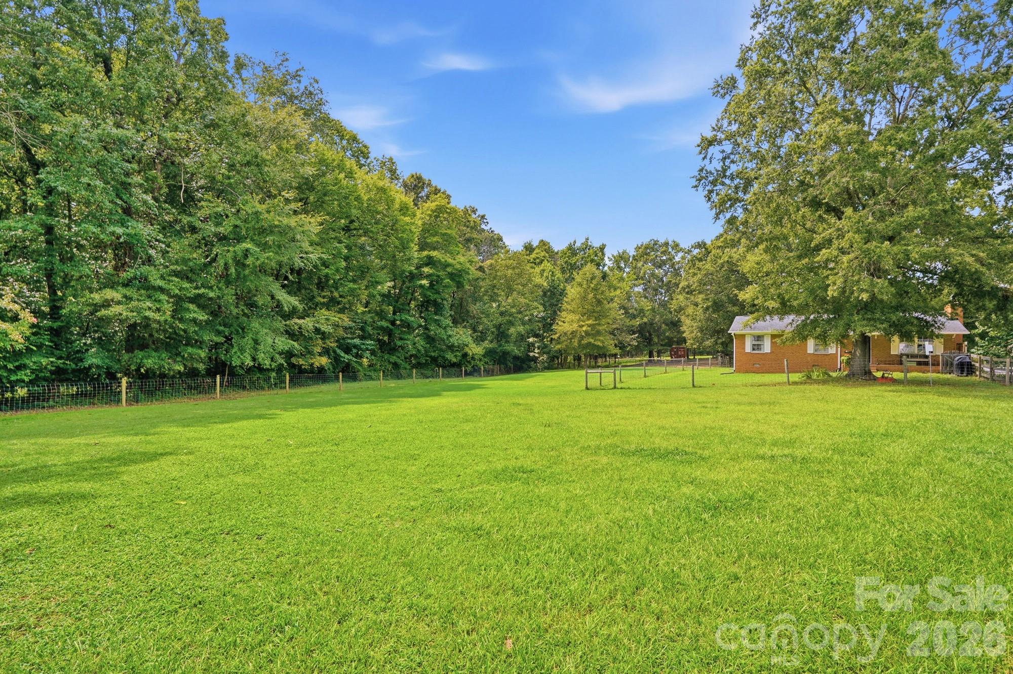205 Airport Road — Wesley Chapel