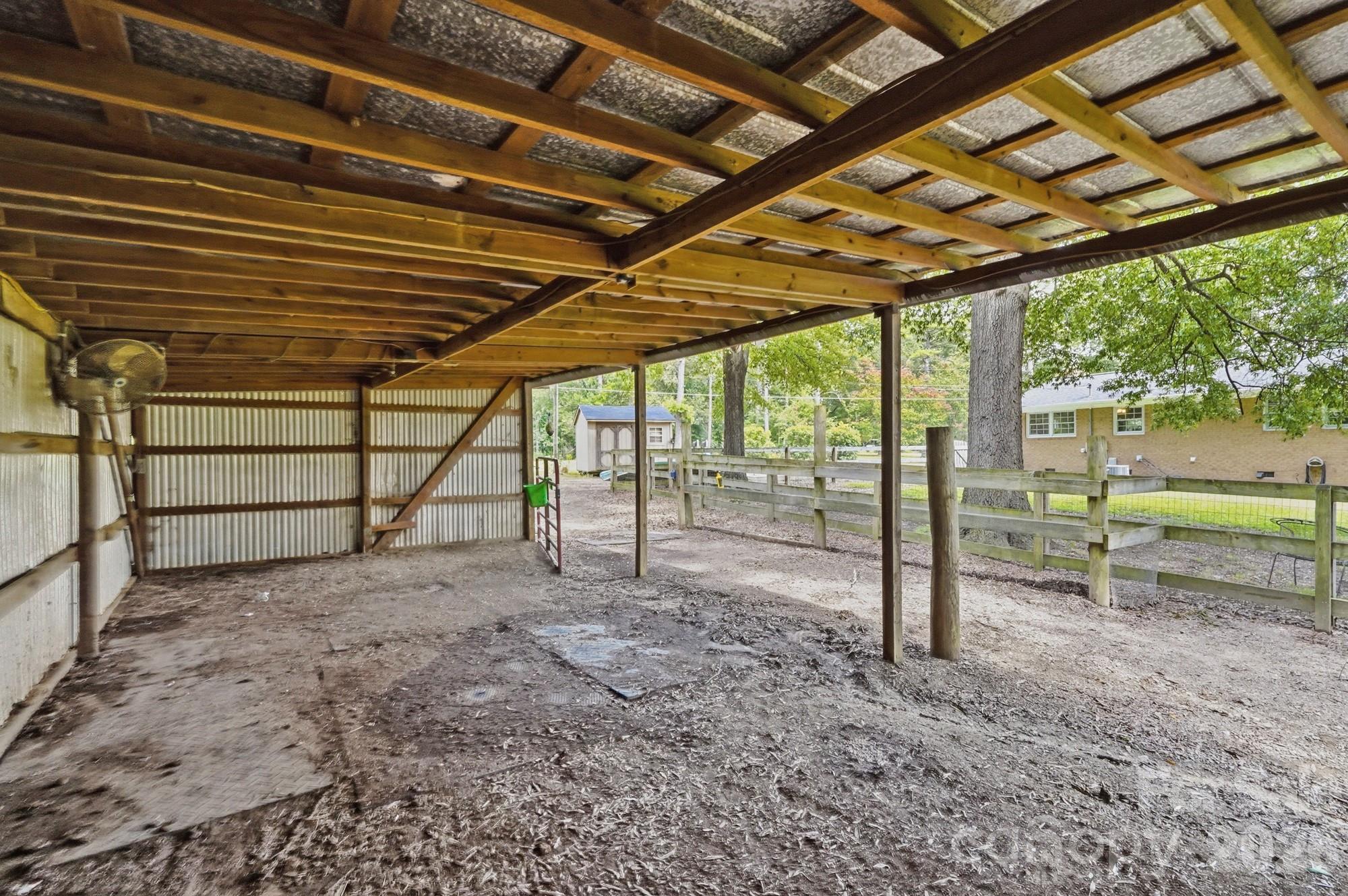 205 Airport Road — Wesley Chapel