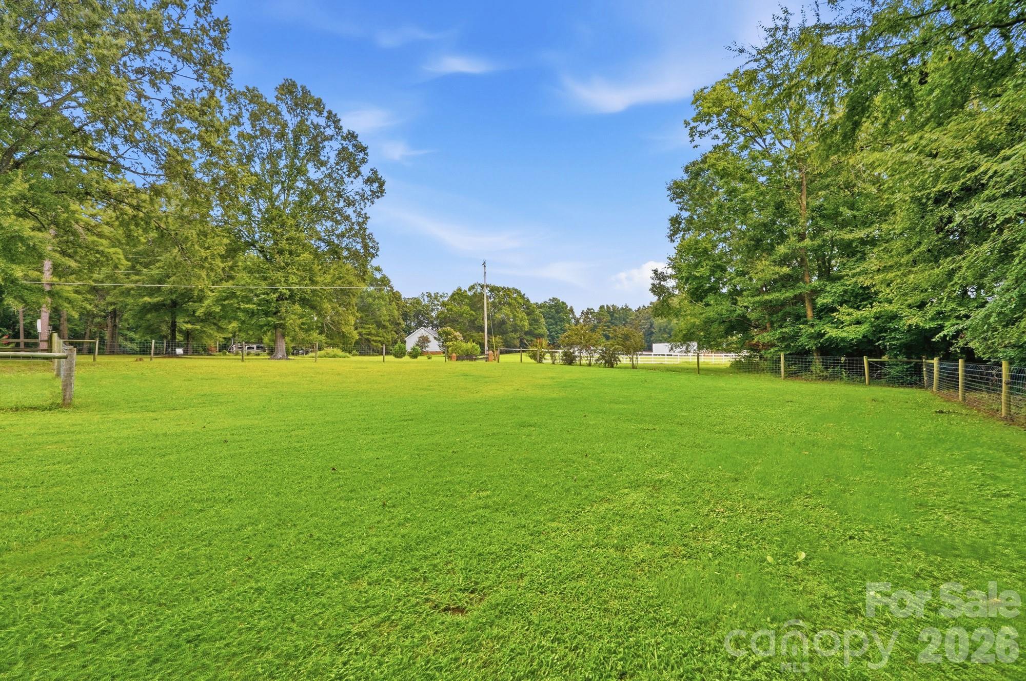 205 Airport Road — Wesley Chapel