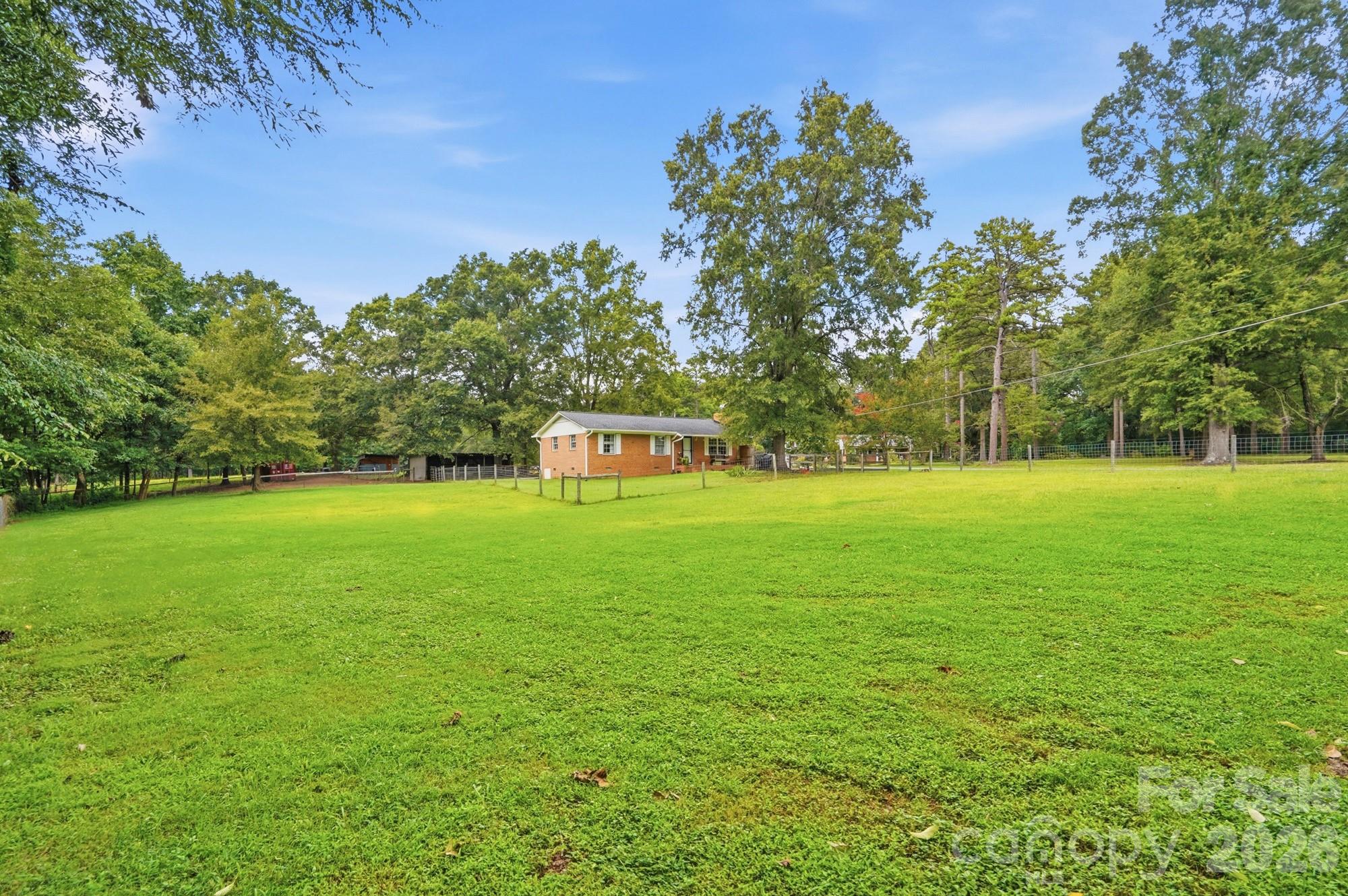 205 Airport Road — Wesley Chapel