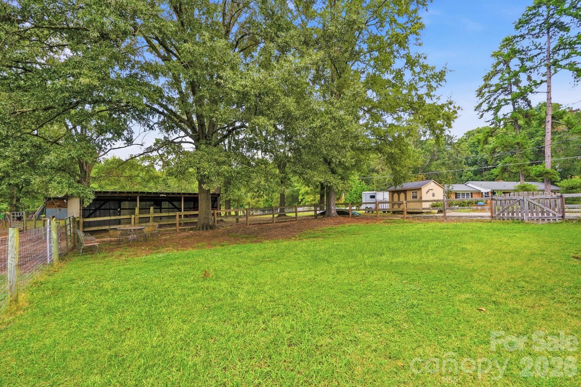 205 Airport Road — Wesley Chapel