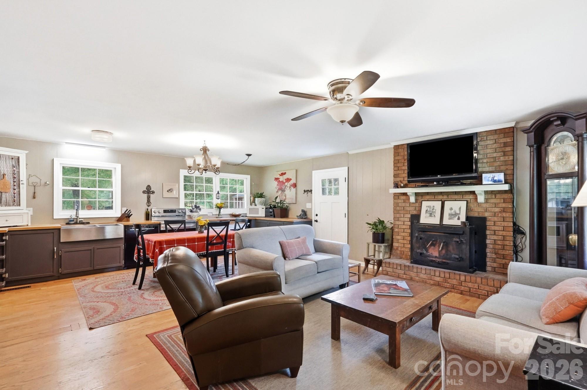 205 Airport Road — Wesley Chapel