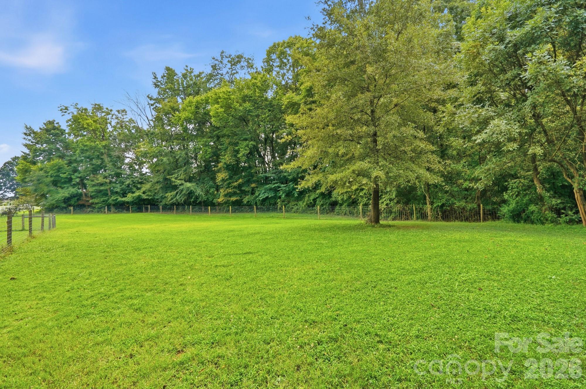 205 Airport Road — Wesley Chapel