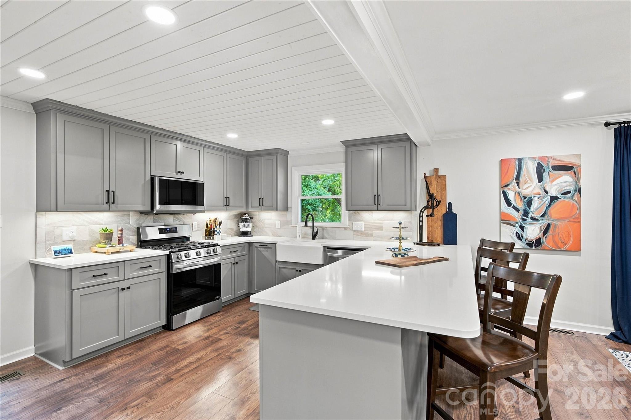 215 Pinehurst Lane — Newton