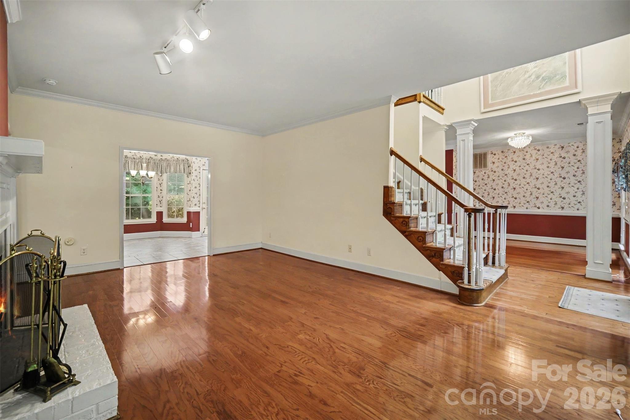 8805 Crosstimbers Drive — Charlotte