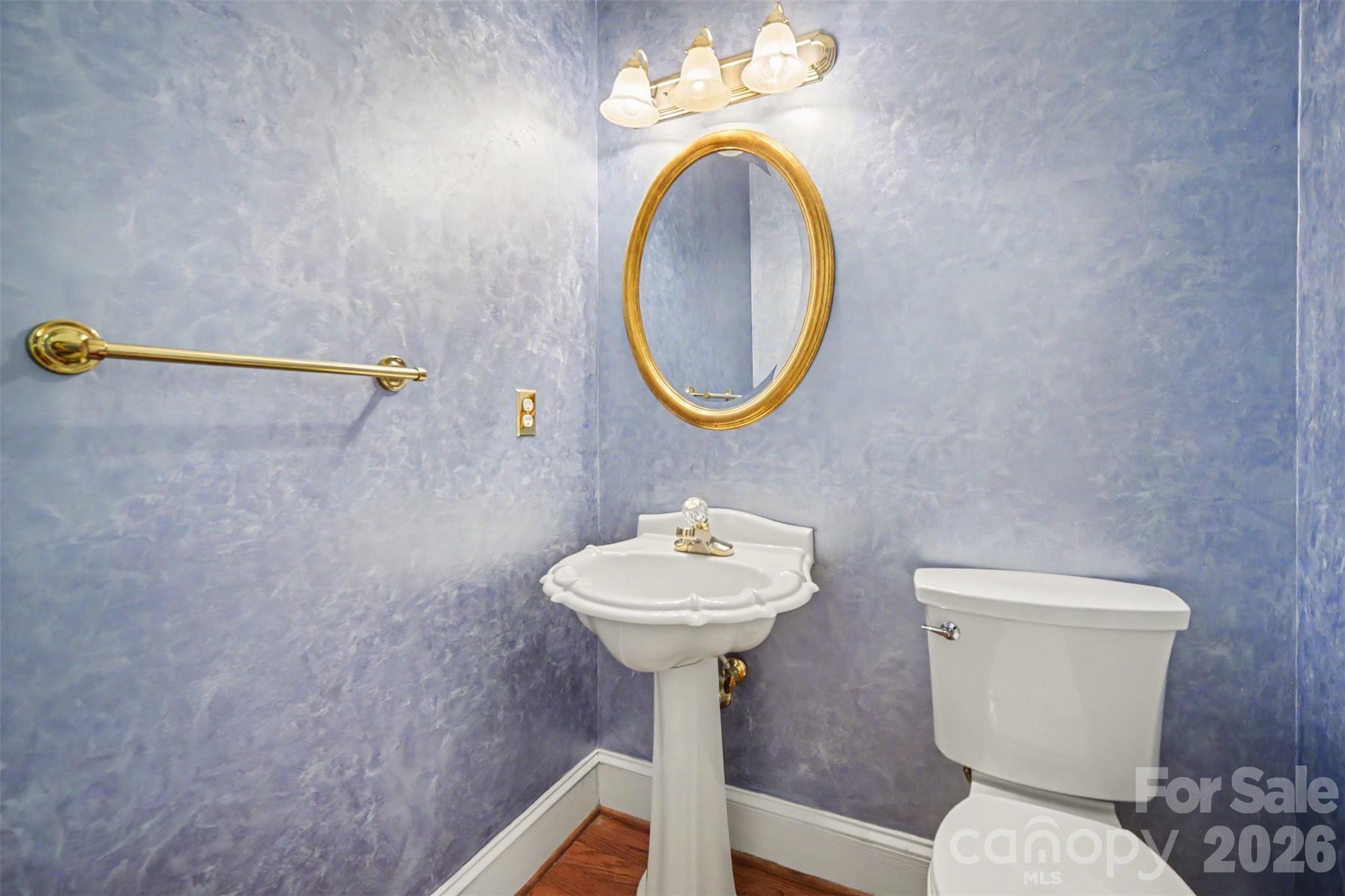 8805 Crosstimbers Drive — Charlotte