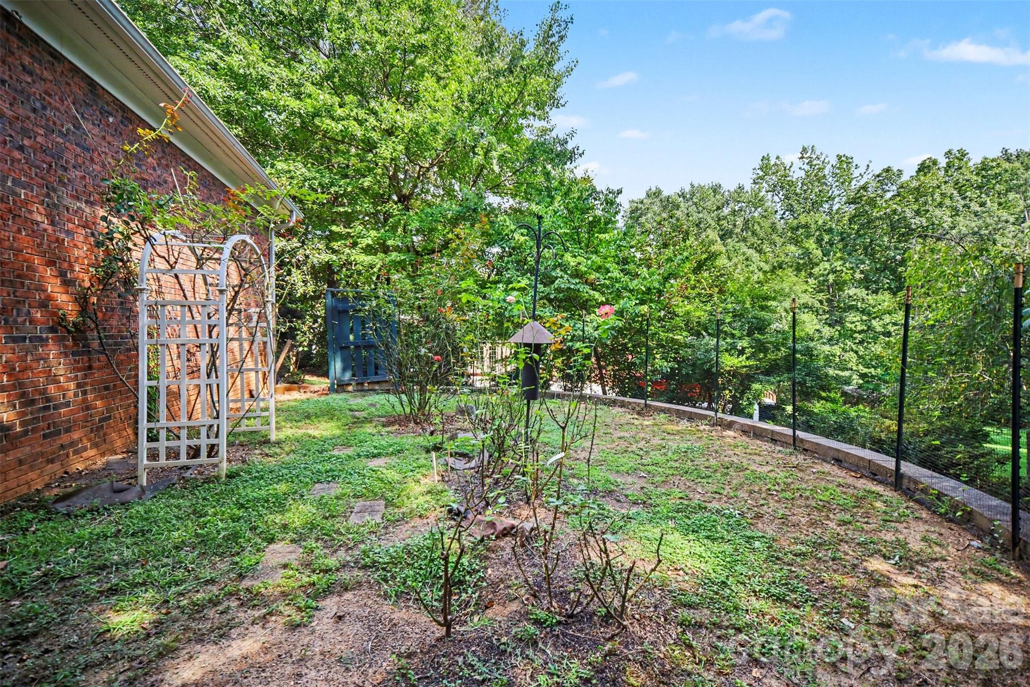8805 Crosstimbers Drive — Charlotte